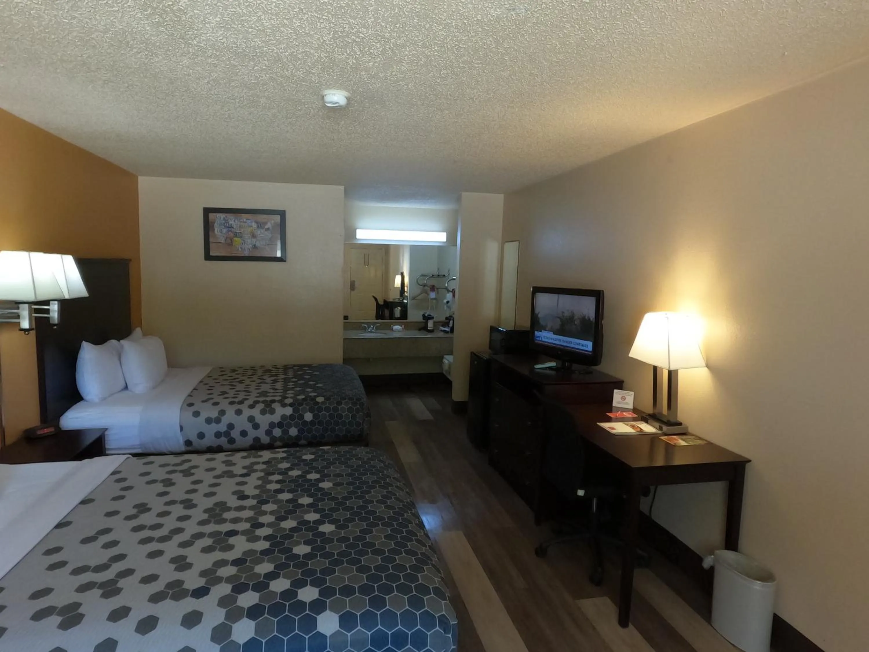 Econo Lodge Inn & Suites Downtown Northeast near Fort Sam Houston
