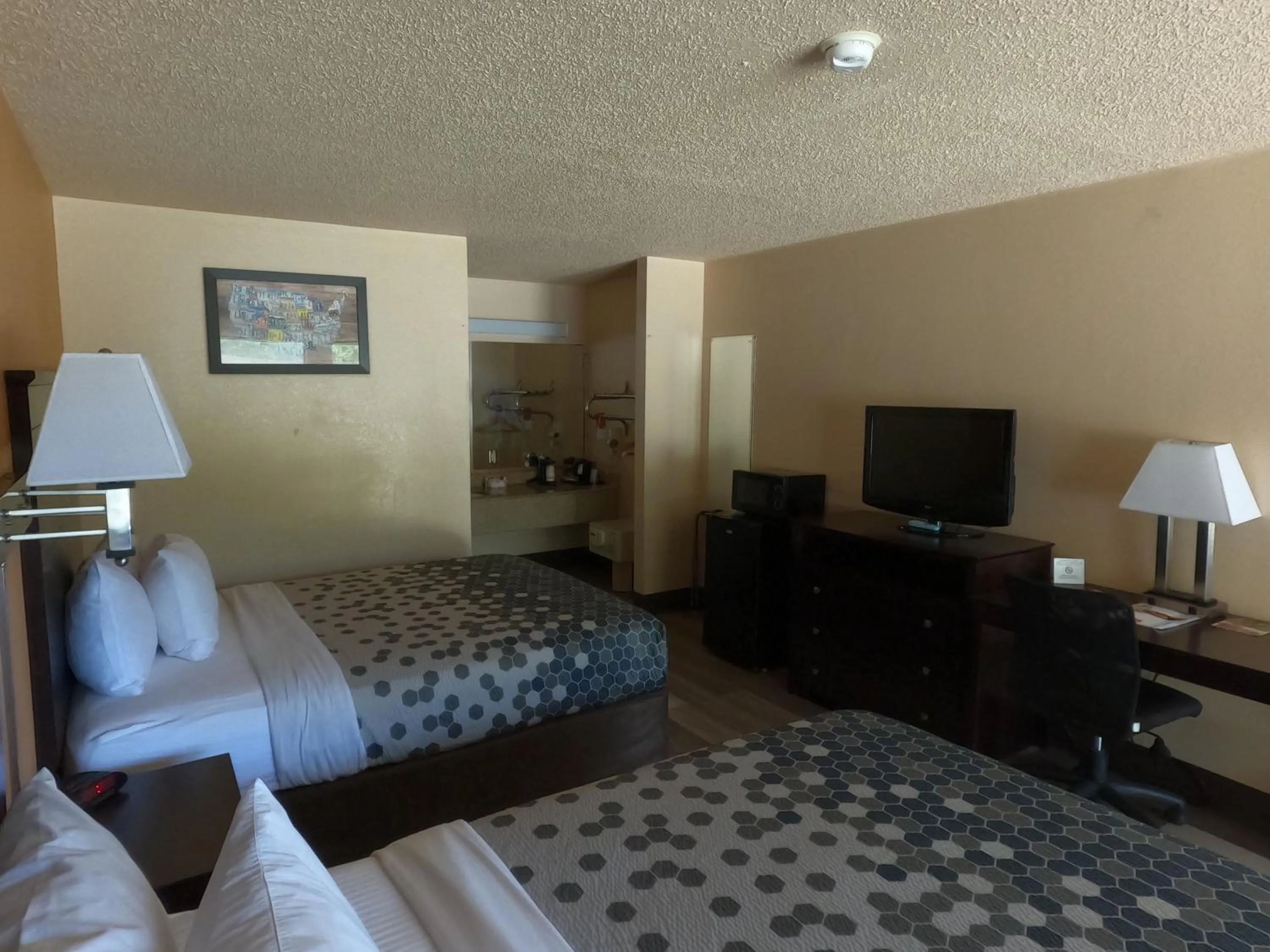 Econo Lodge Inn & Suites Downtown Northeast near Fort Sam Houston
