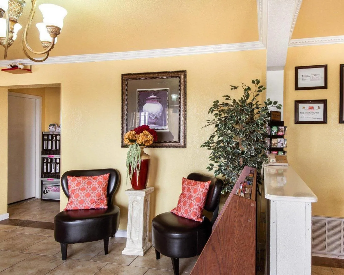 Lobby or reception in Econo Lodge Inn & Suites San Antonio near Frost Bank Center