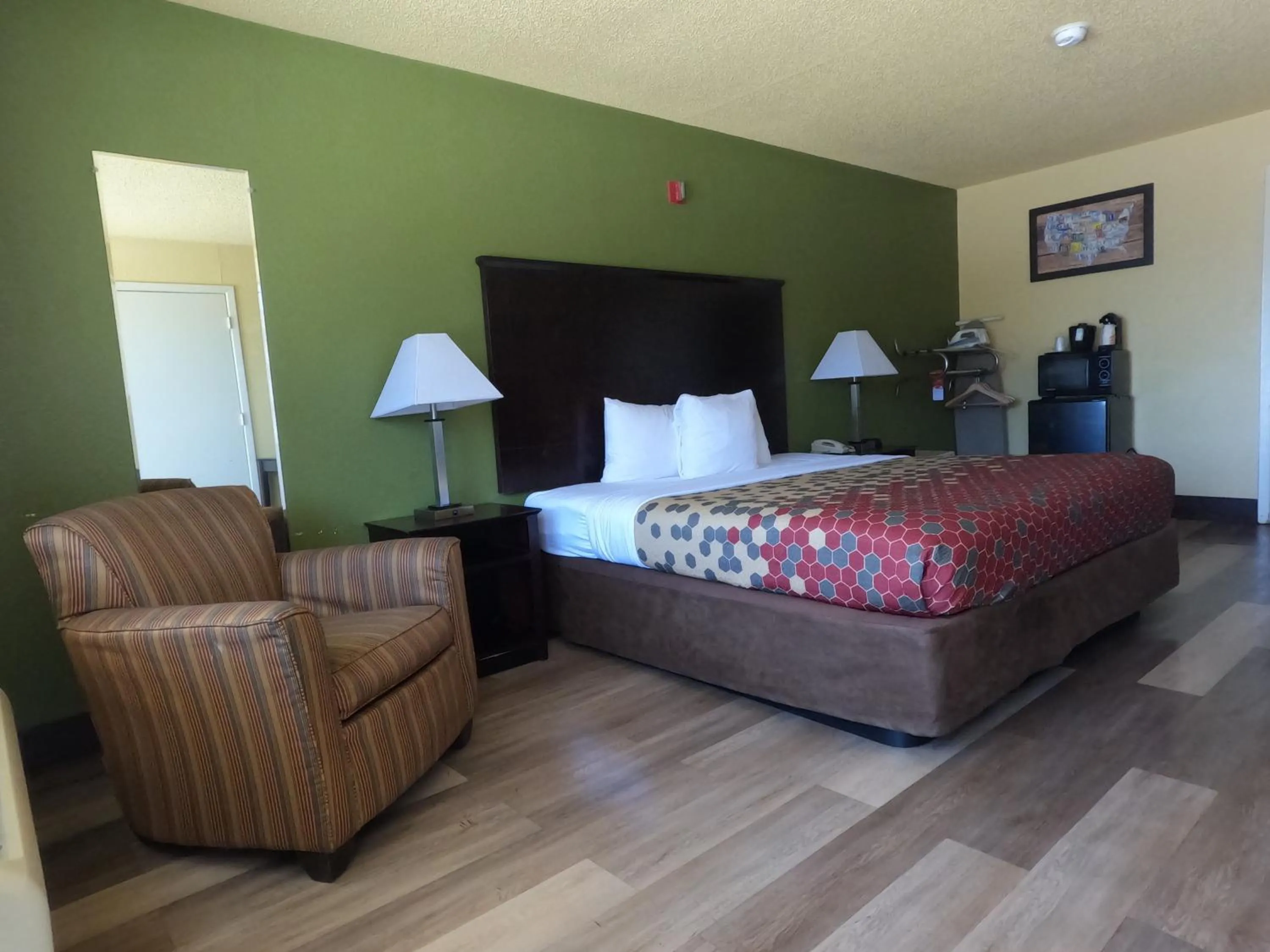 Econo Lodge Inn & Suites Downtown Northeast near Fort Sam Houston