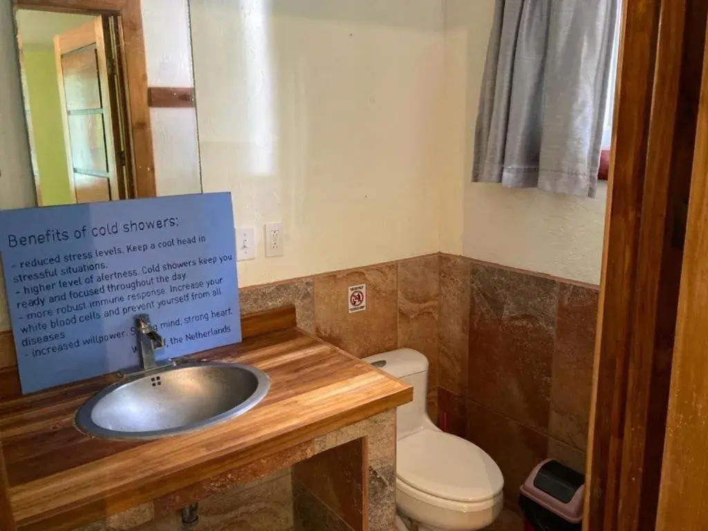 Bed in 4-Bed Female Dormitory Room in Planet B Hostel - Adults Only Bed in 4-Bed Female Dormitory Room in Planet B Hostel - Adults Only