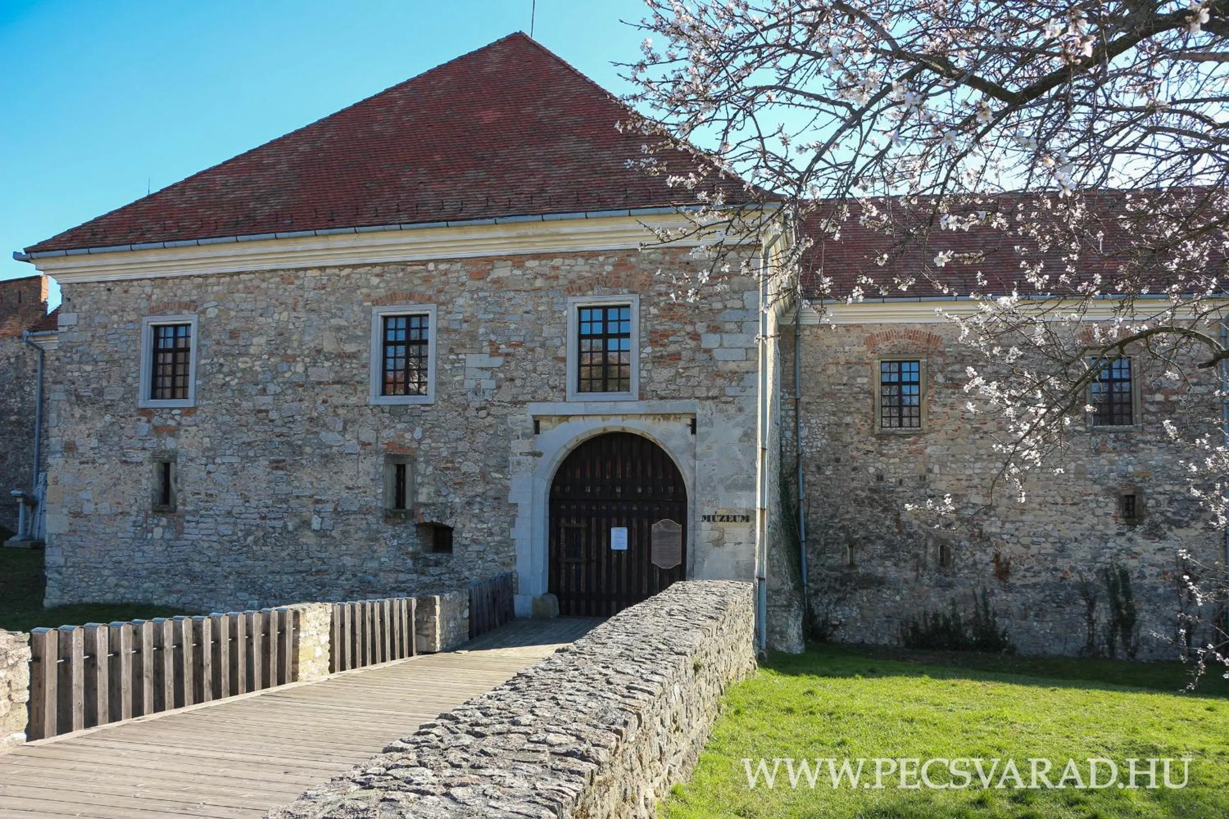 Street view in István Király Szálló