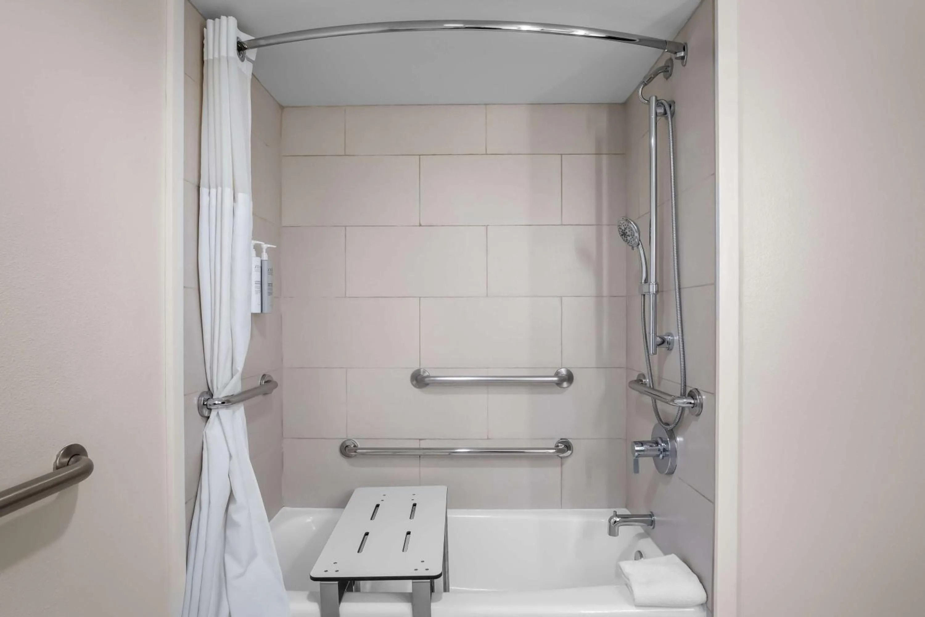 Bathroom in Wingate by Wyndham Richardson