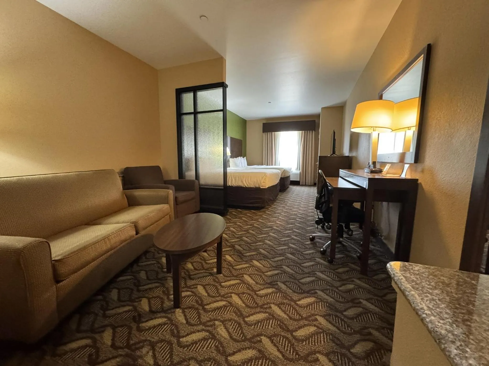 Photo of the whole room, Bed in Baymont by Wyndham Jewett