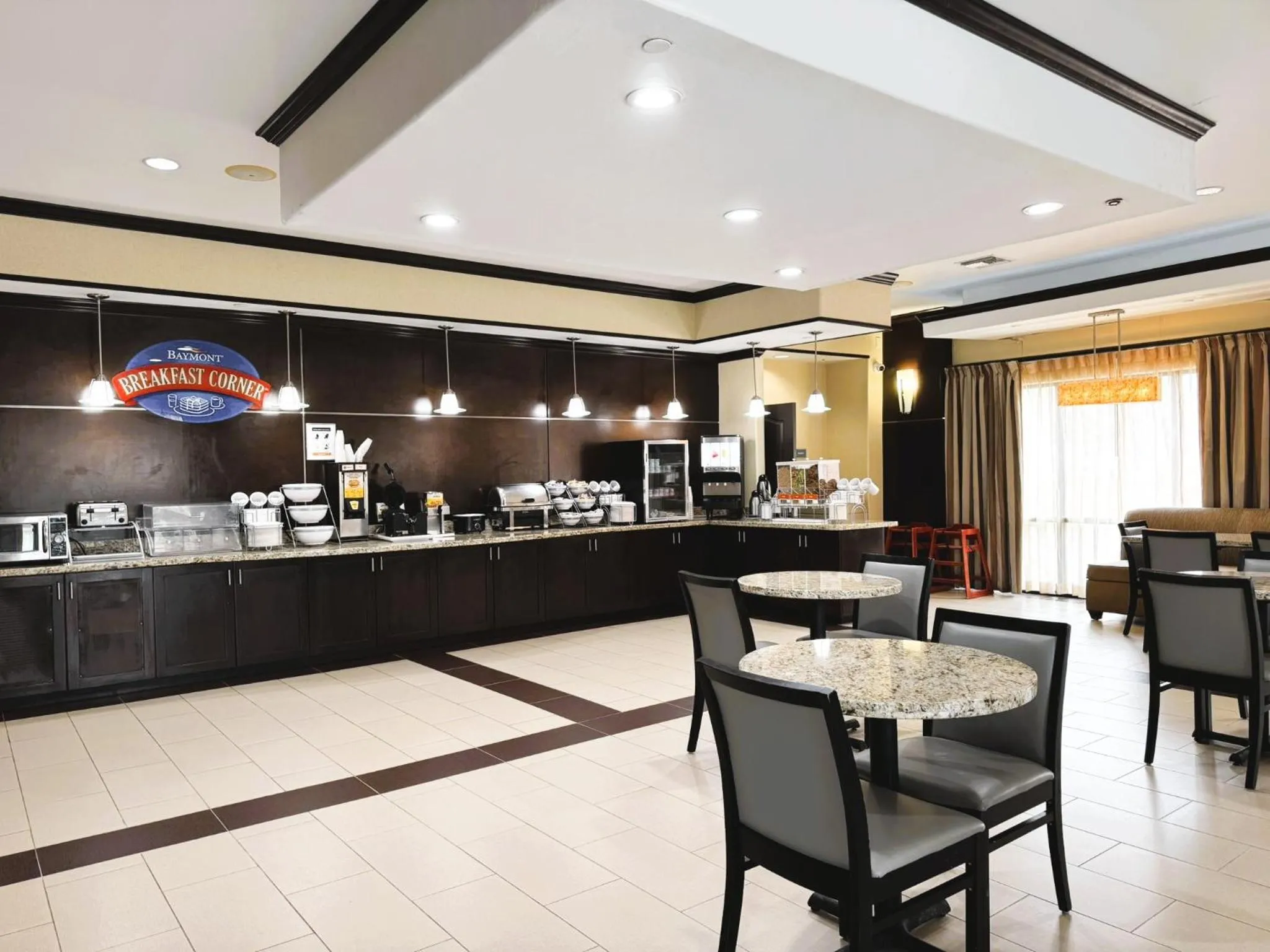 Breakfast in Baymont by Wyndham Jewett