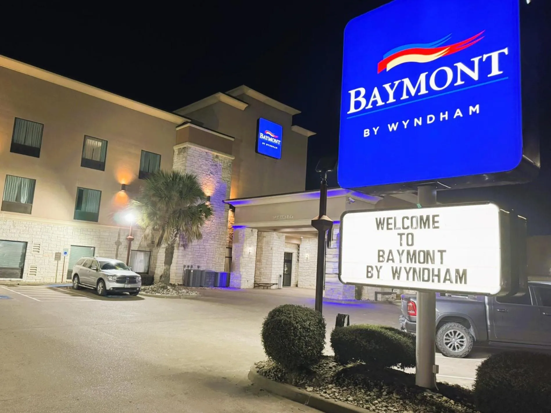 Property logo or sign in Baymont by Wyndham Jewett