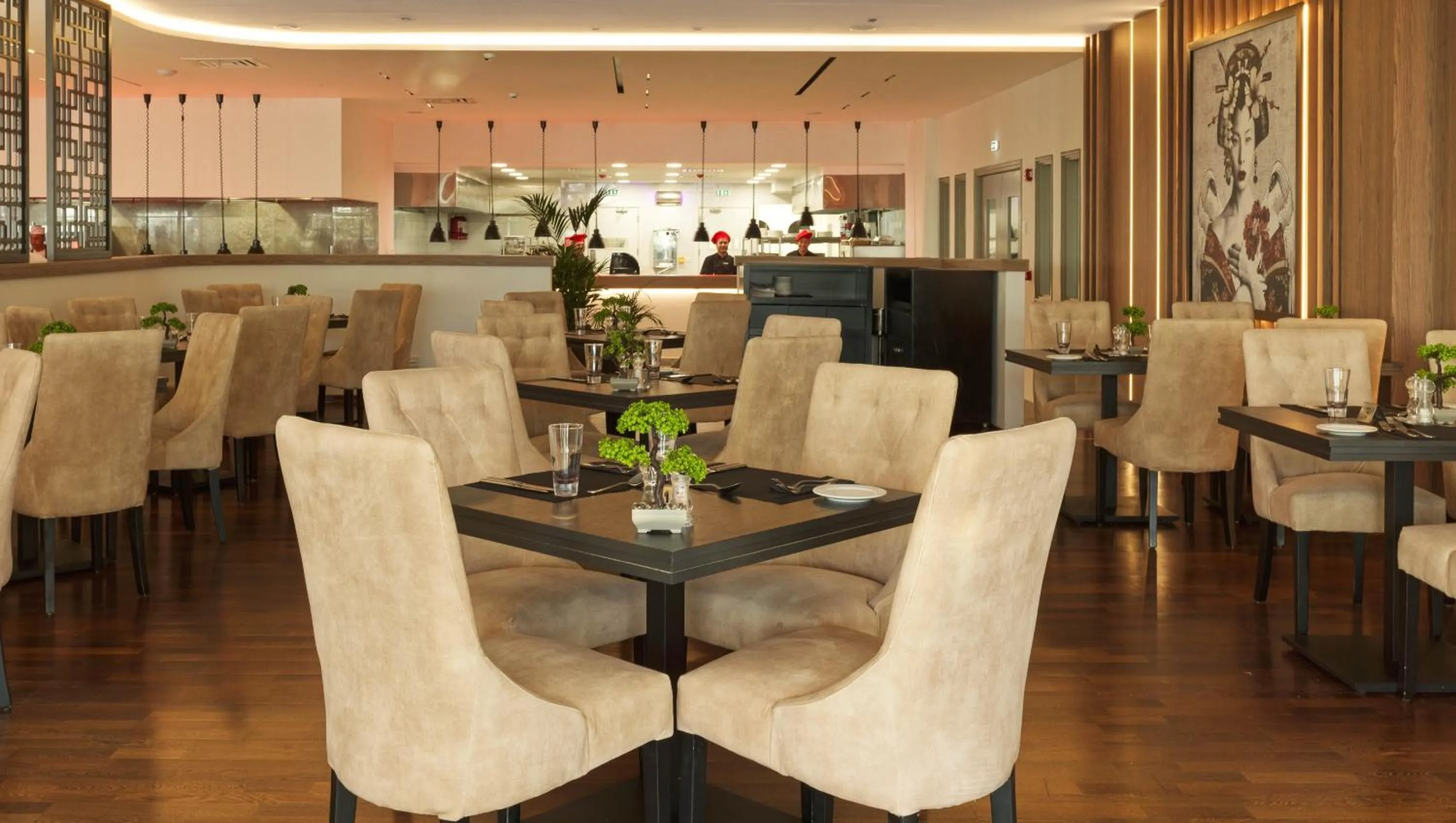 Restaurant/places to eat in St George Beach Hotel & Spa Resort