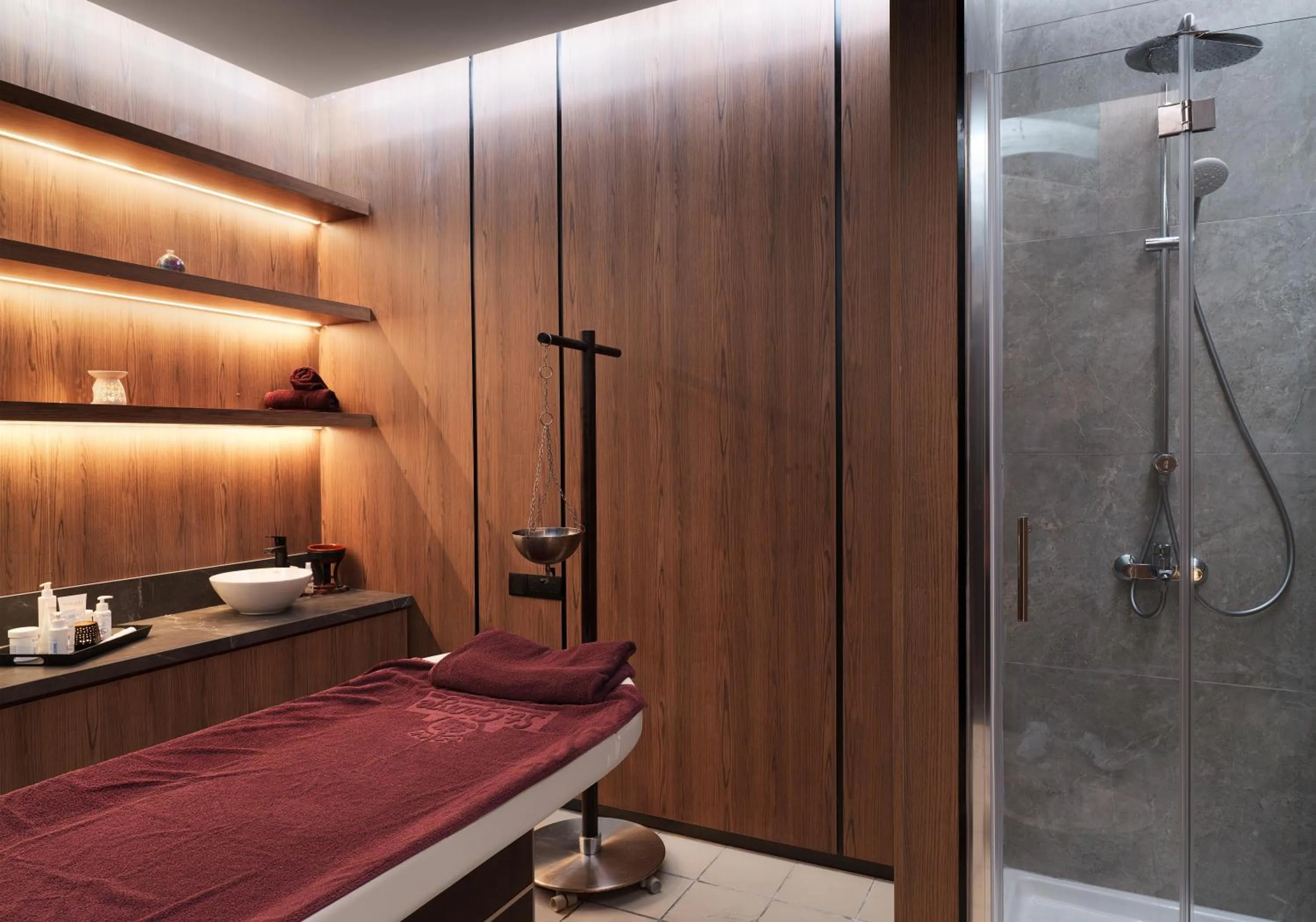 Massage in St George Beach Hotel & Spa Resort