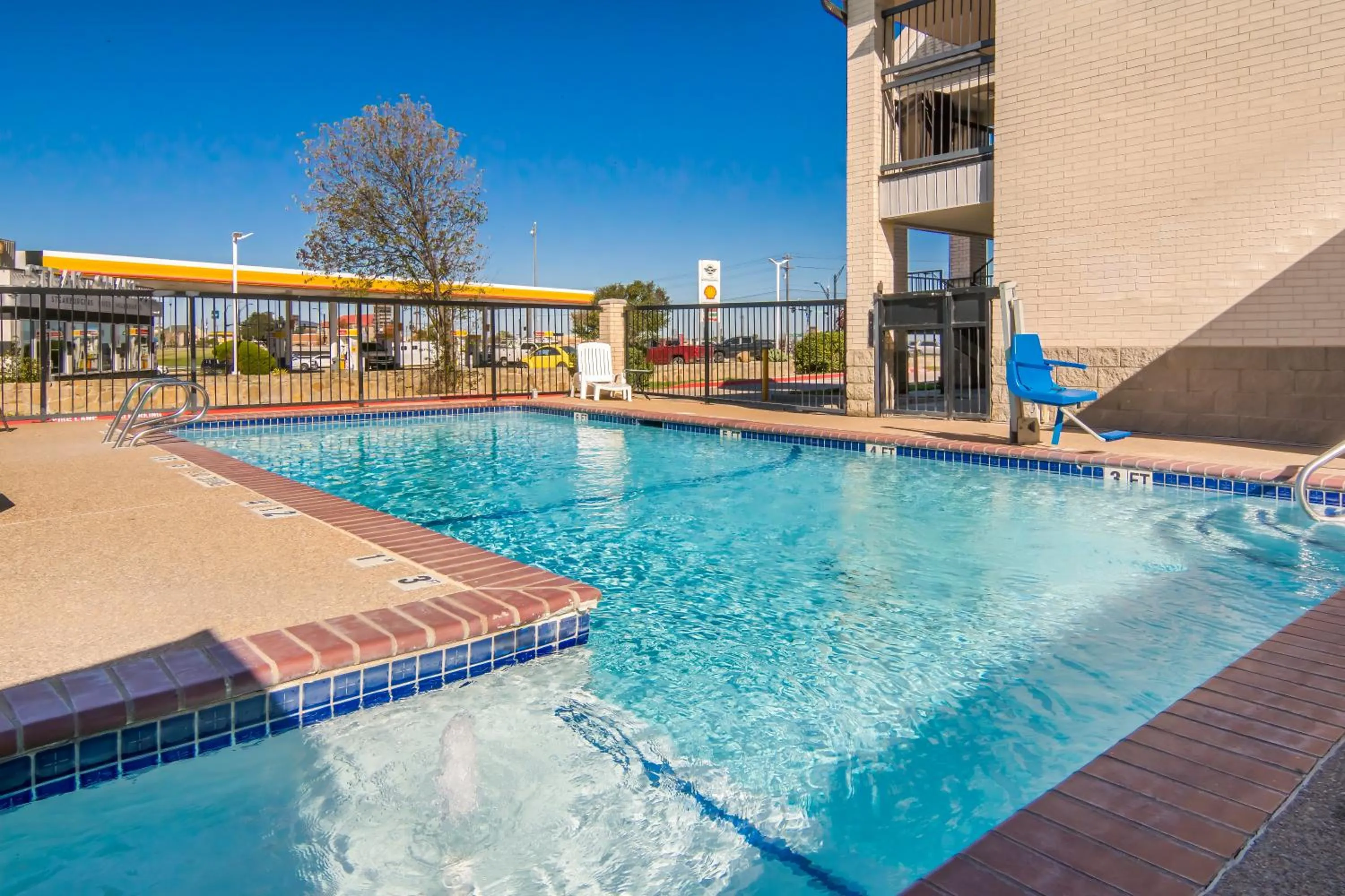 Quality Inn & Suites Weatherford