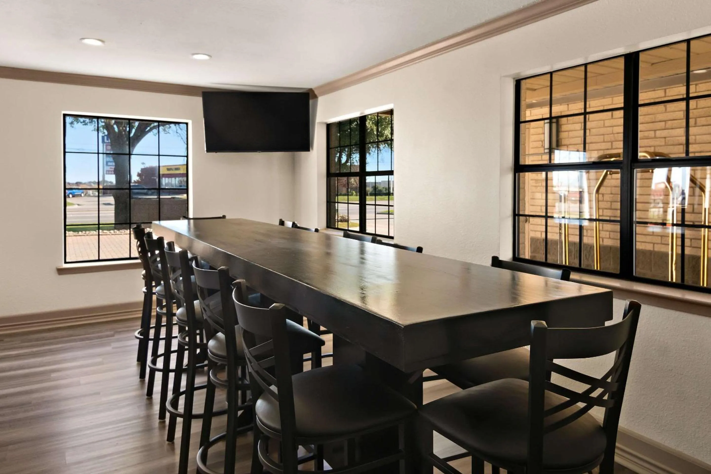 Breakfast in Quality Inn & Suites Weatherford