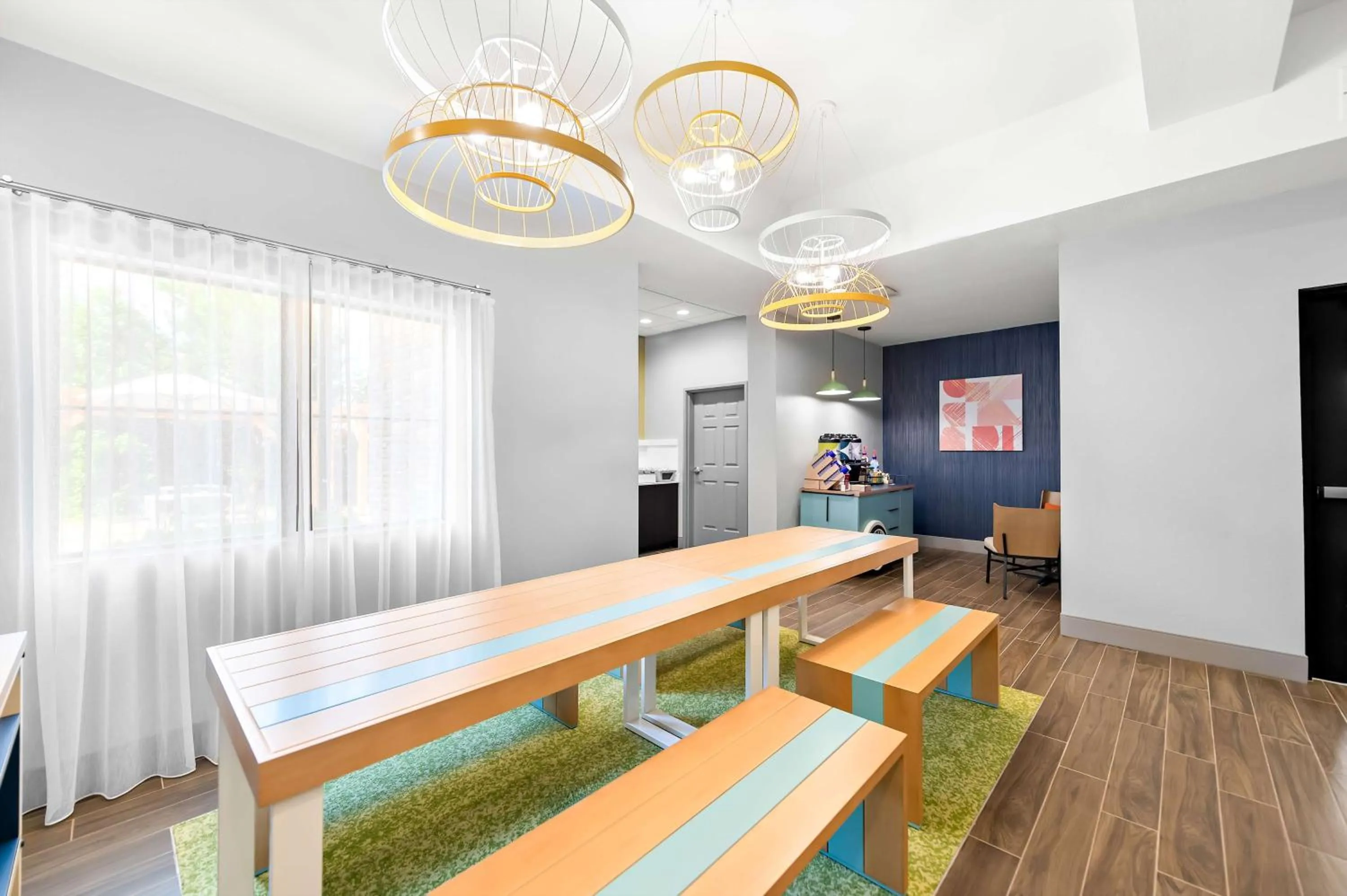 Breakfast in Hawthorn Suites by Wyndham Longview