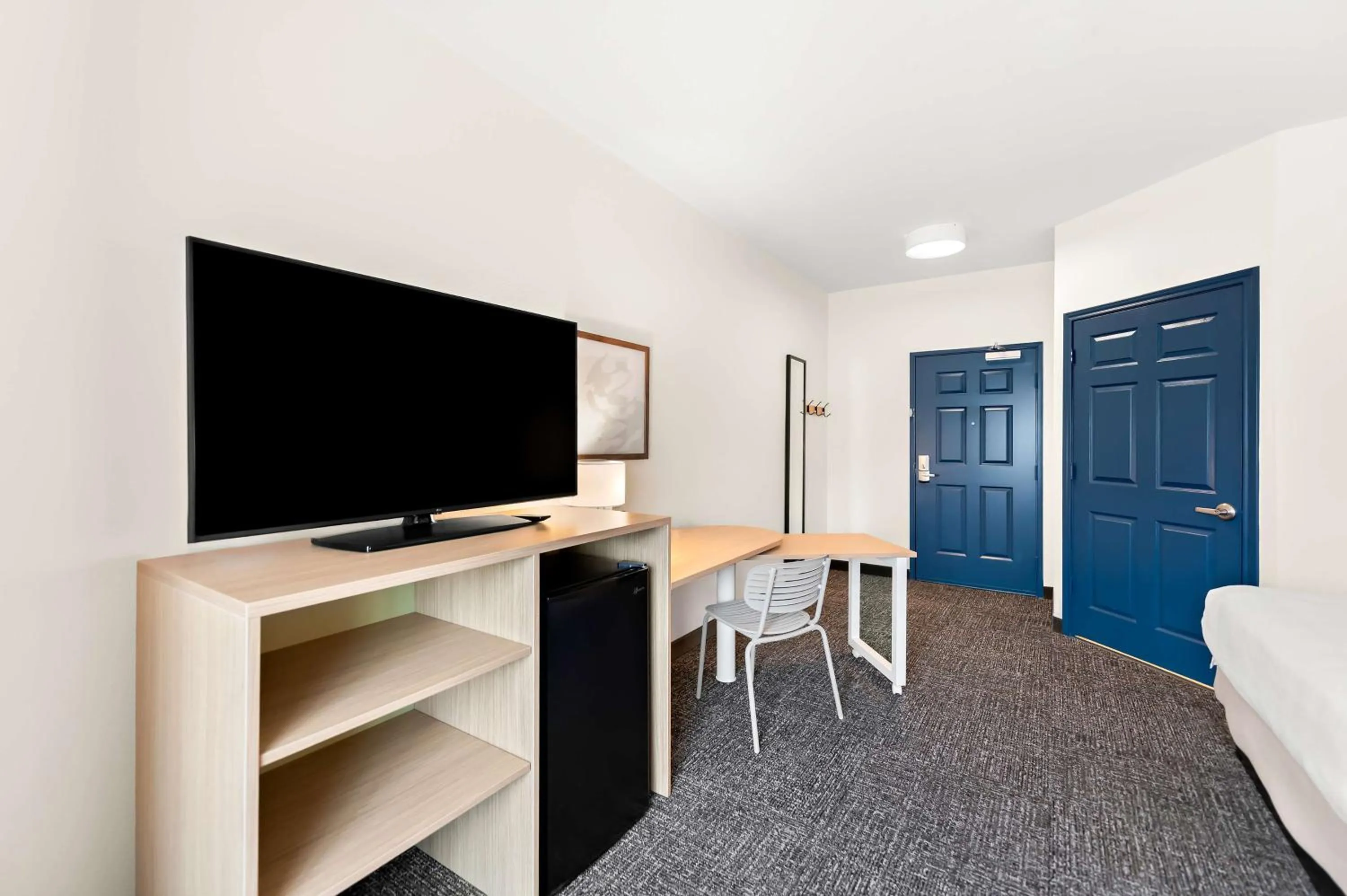 Bedroom in Hawthorn Suites by Wyndham Longview