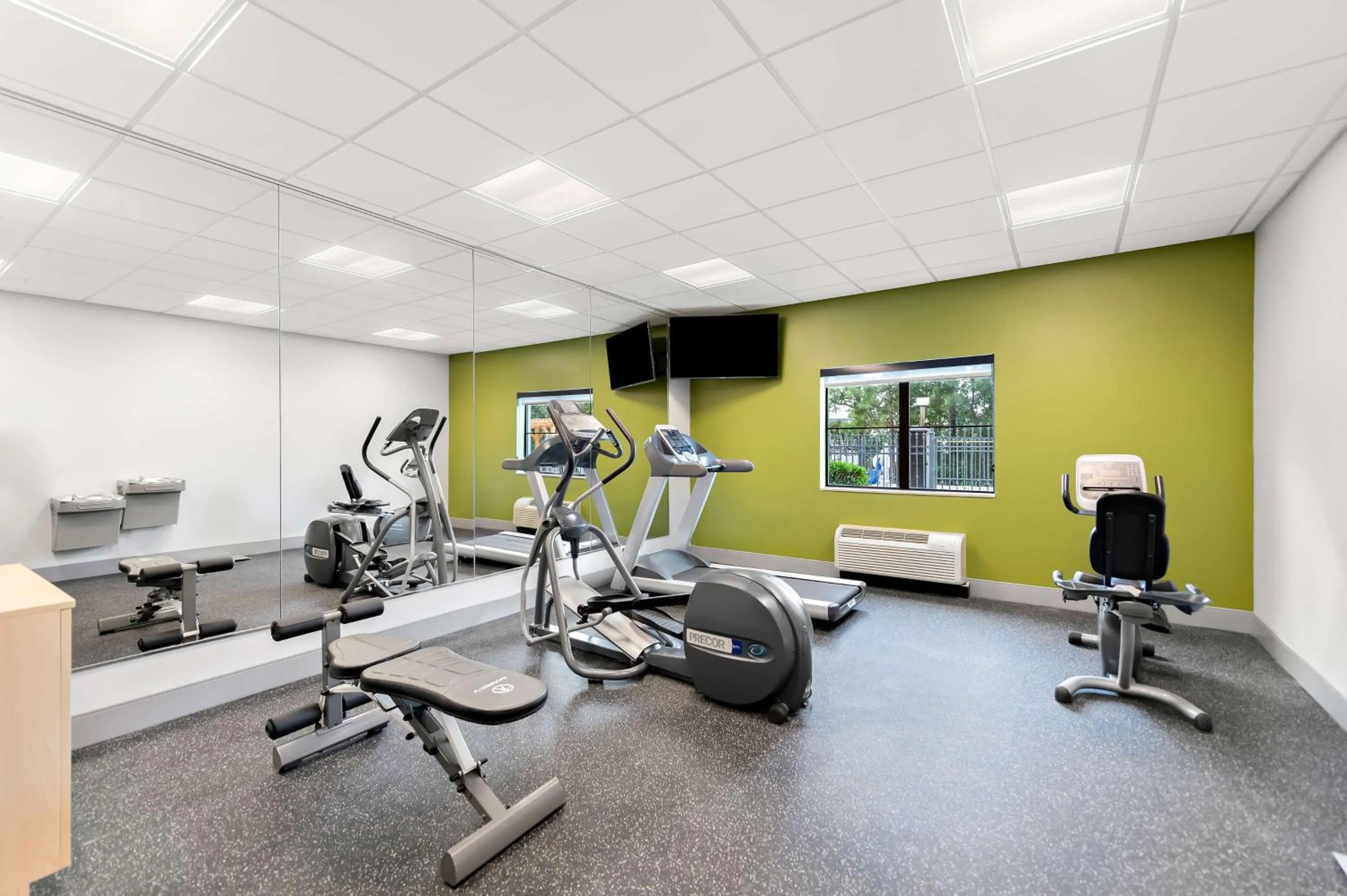 Fitness centre/facilities in Hawthorn Suites by Wyndham Longview