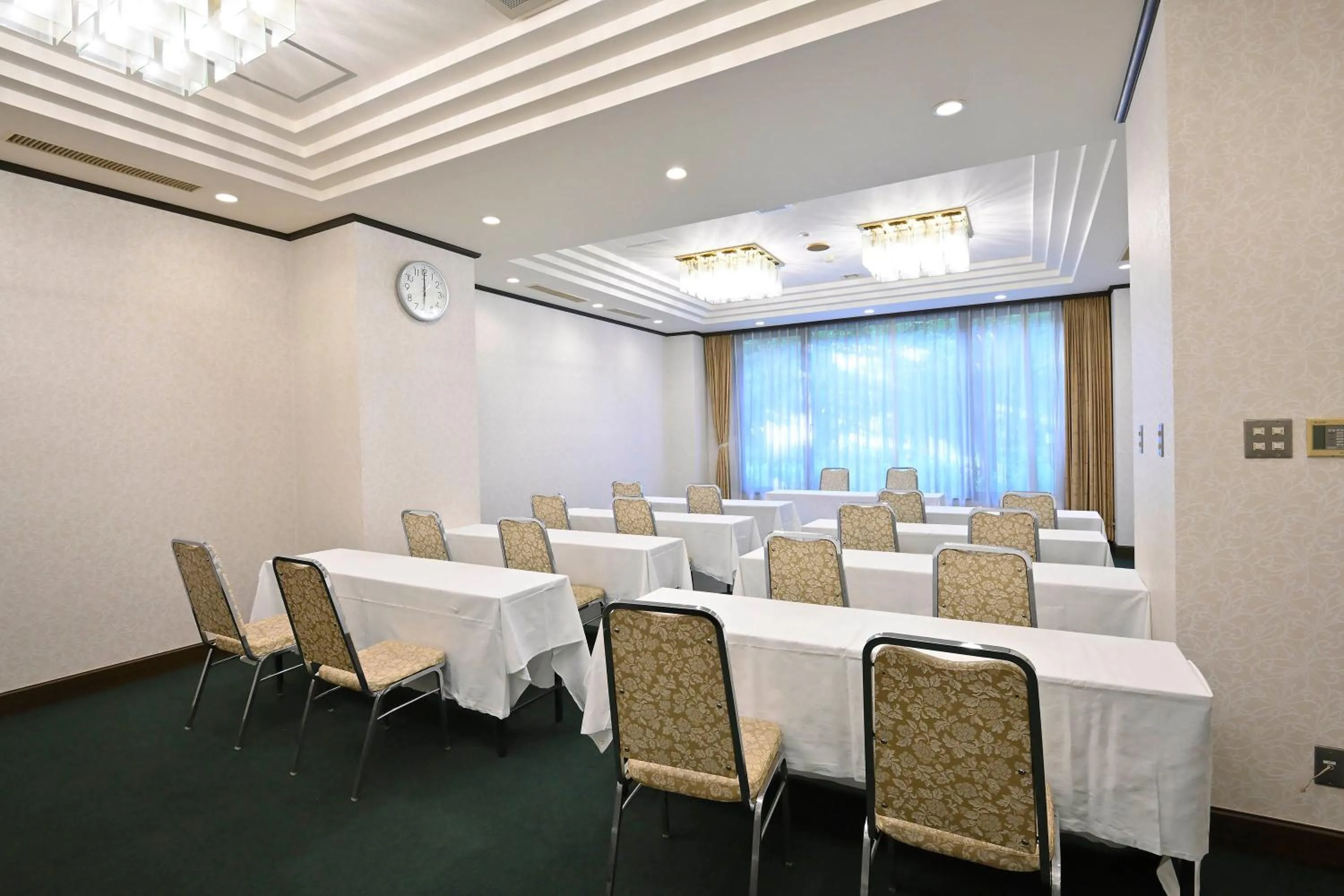 Business facilities in Hotel New Century Sakaide