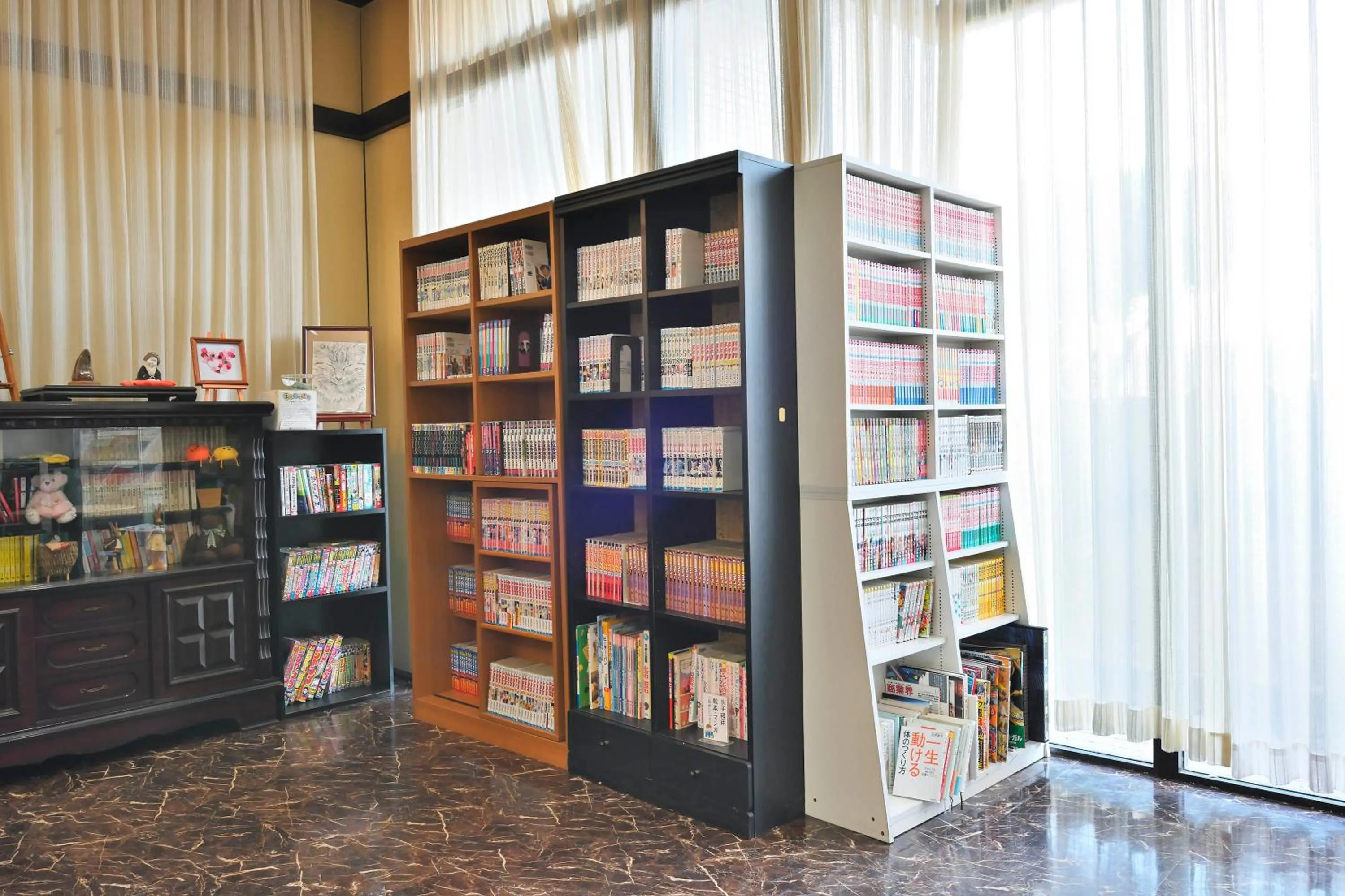 Library in Hotel New Century Sakaide