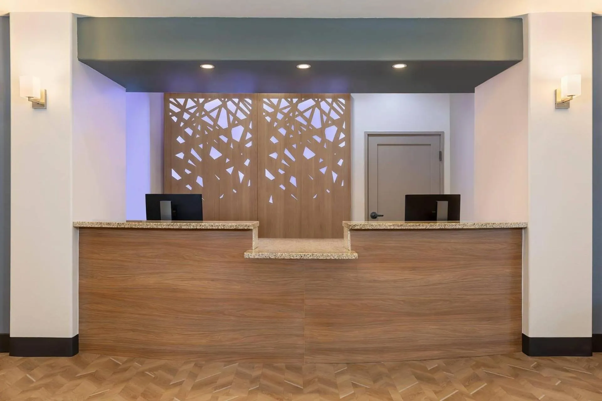 Lobby or reception in Sleep Inn & Suites Round Rock - Austin North