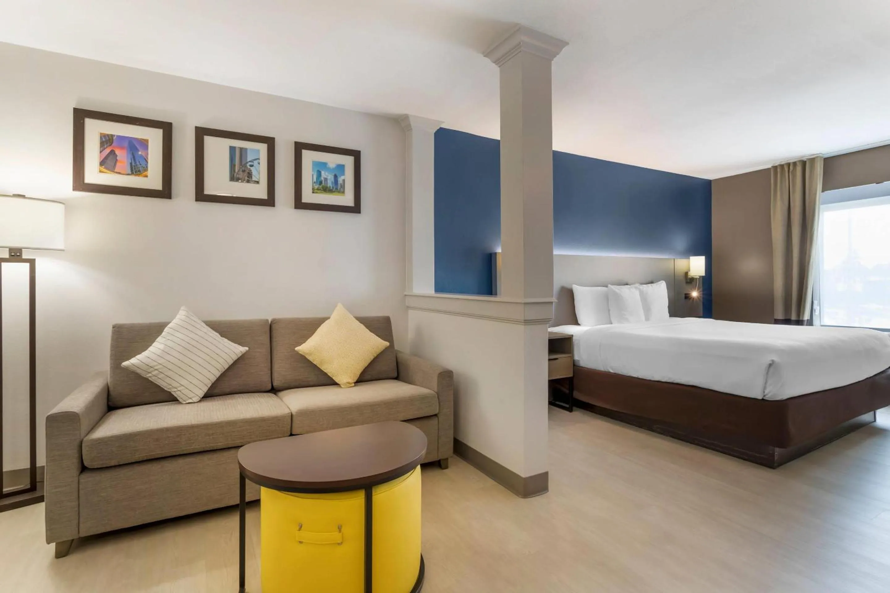 Bedroom, Bed in Comfort Inn & Suites Houston FM1960 - Champions