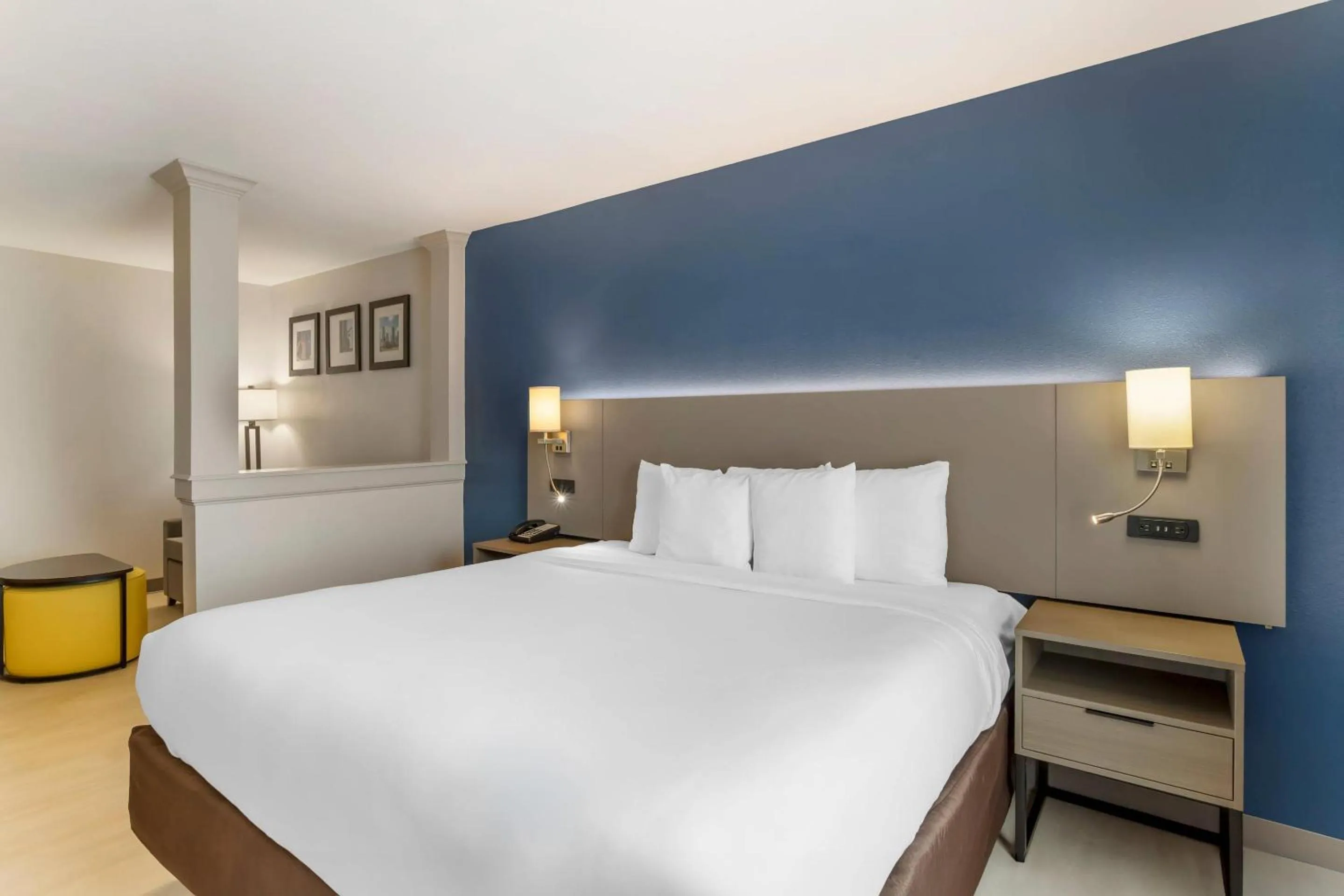 Bedroom, Bed in Comfort Inn & Suites Houston FM1960 - Champions
