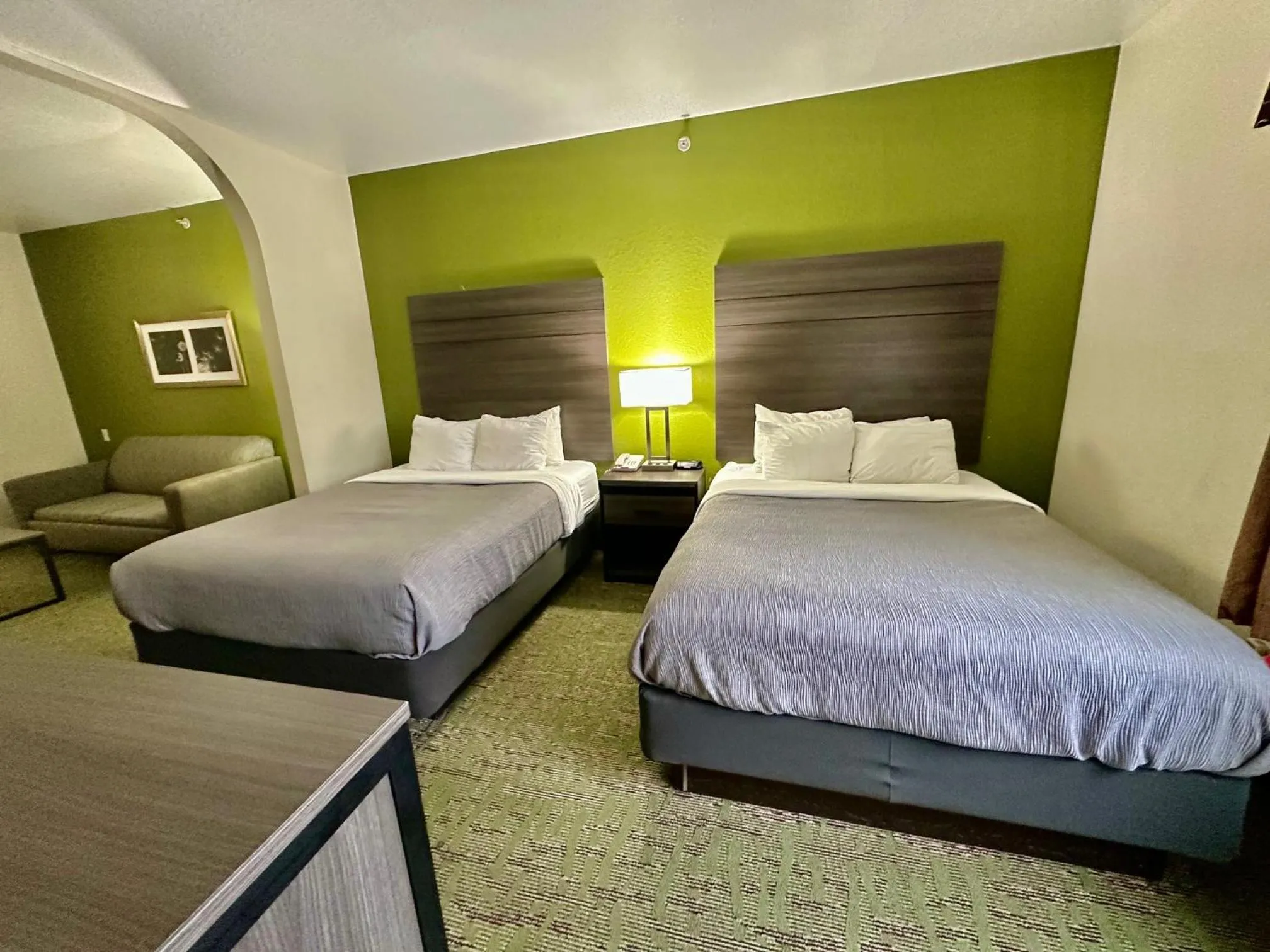 Bed in Quality Suites San Antonio Brooks City Base