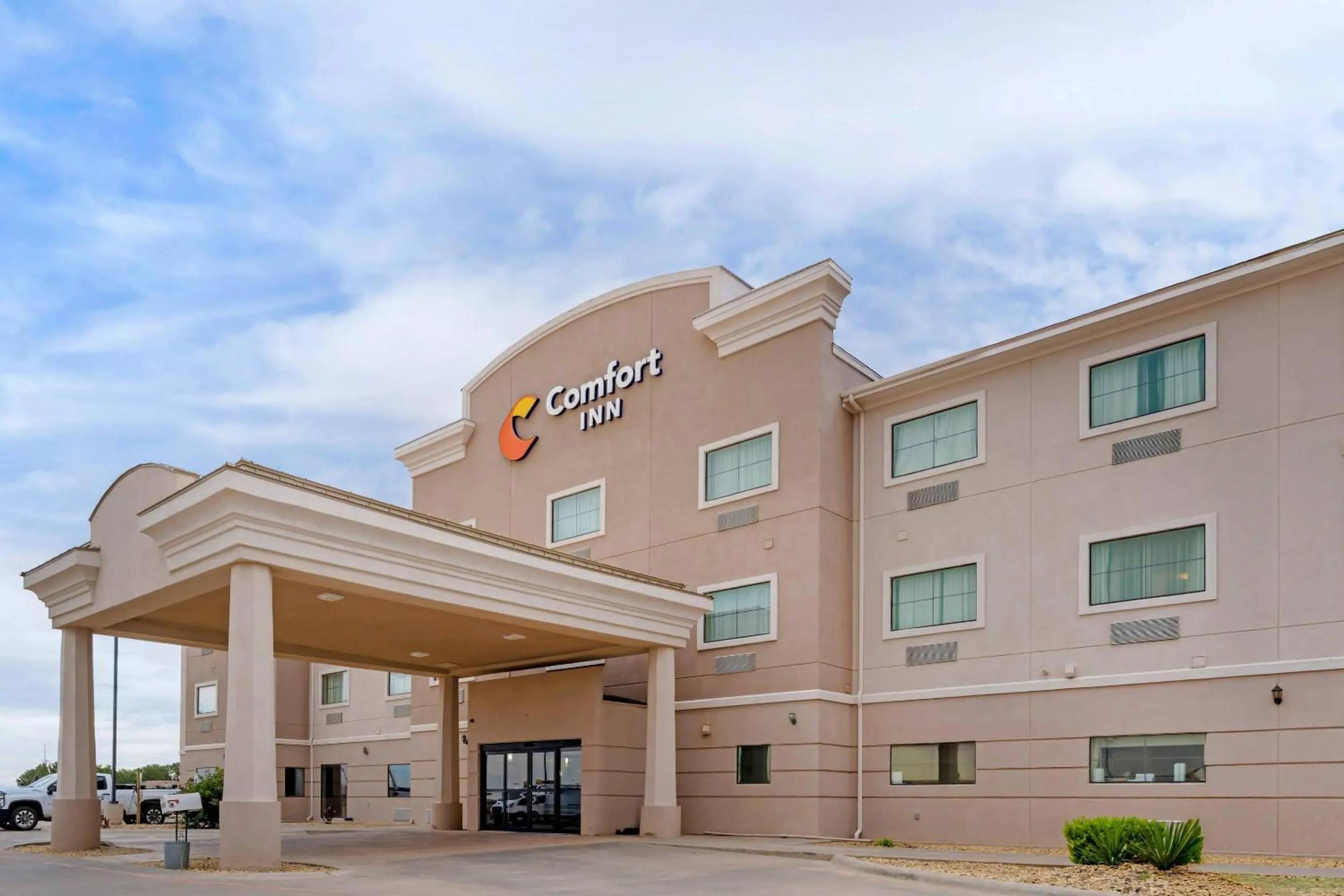 Property building in Comfort Inn I-20 Midland Stanton