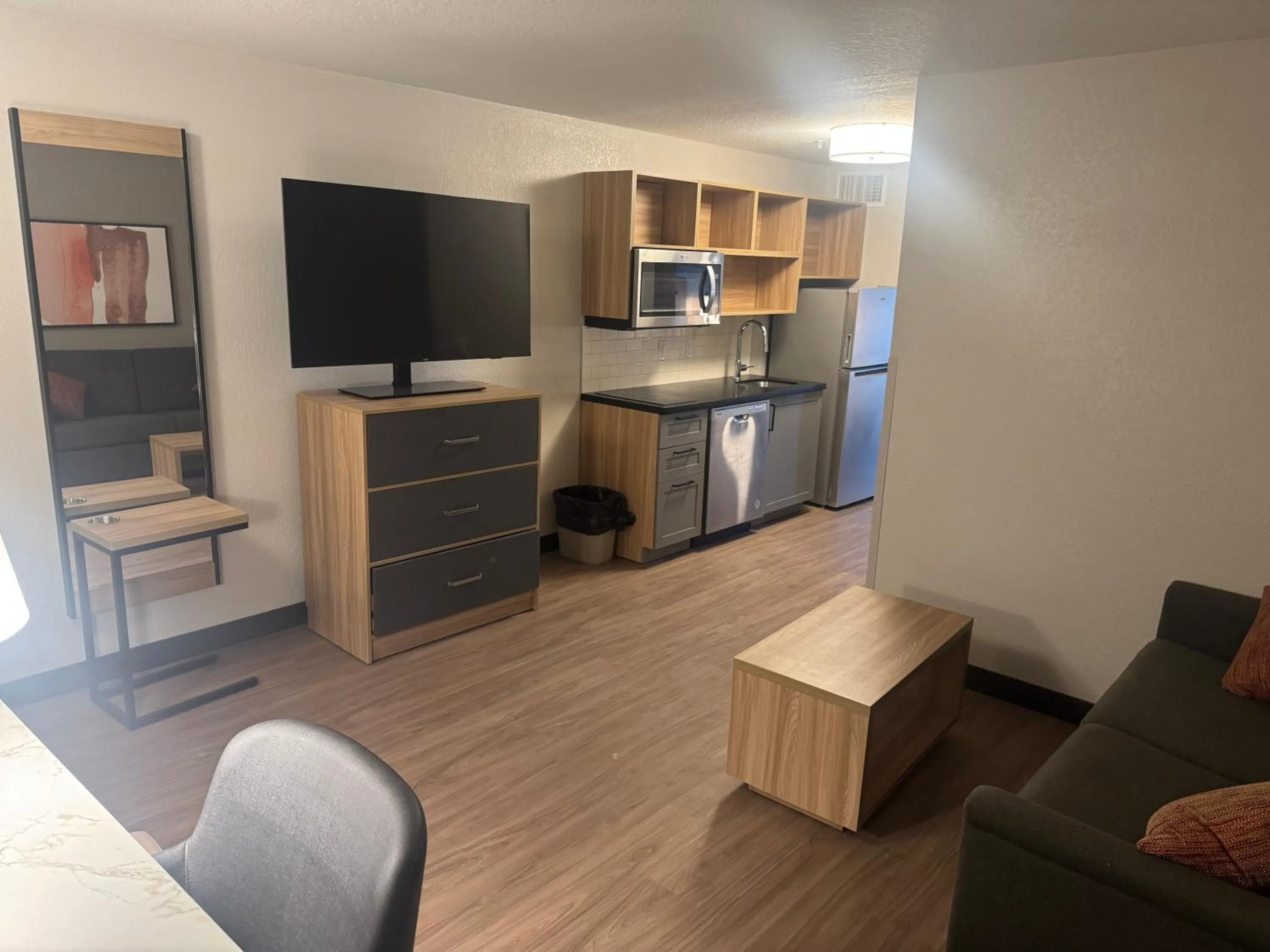 King Studio Suite in Pulse Pnt Stes at Fort Sam Hou