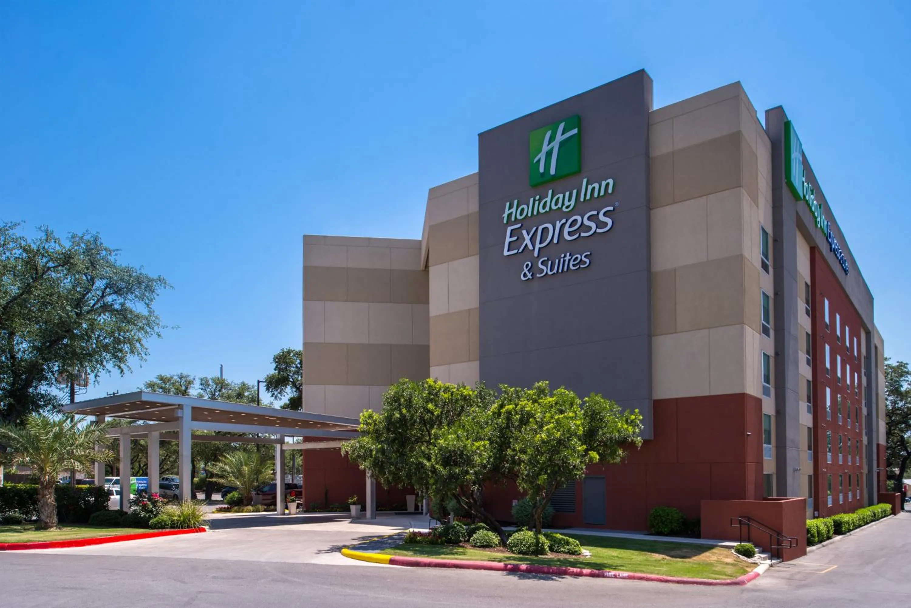 Property building in Holiday Inn Express & Suites San Antonio Medical - Six Flags by IHG