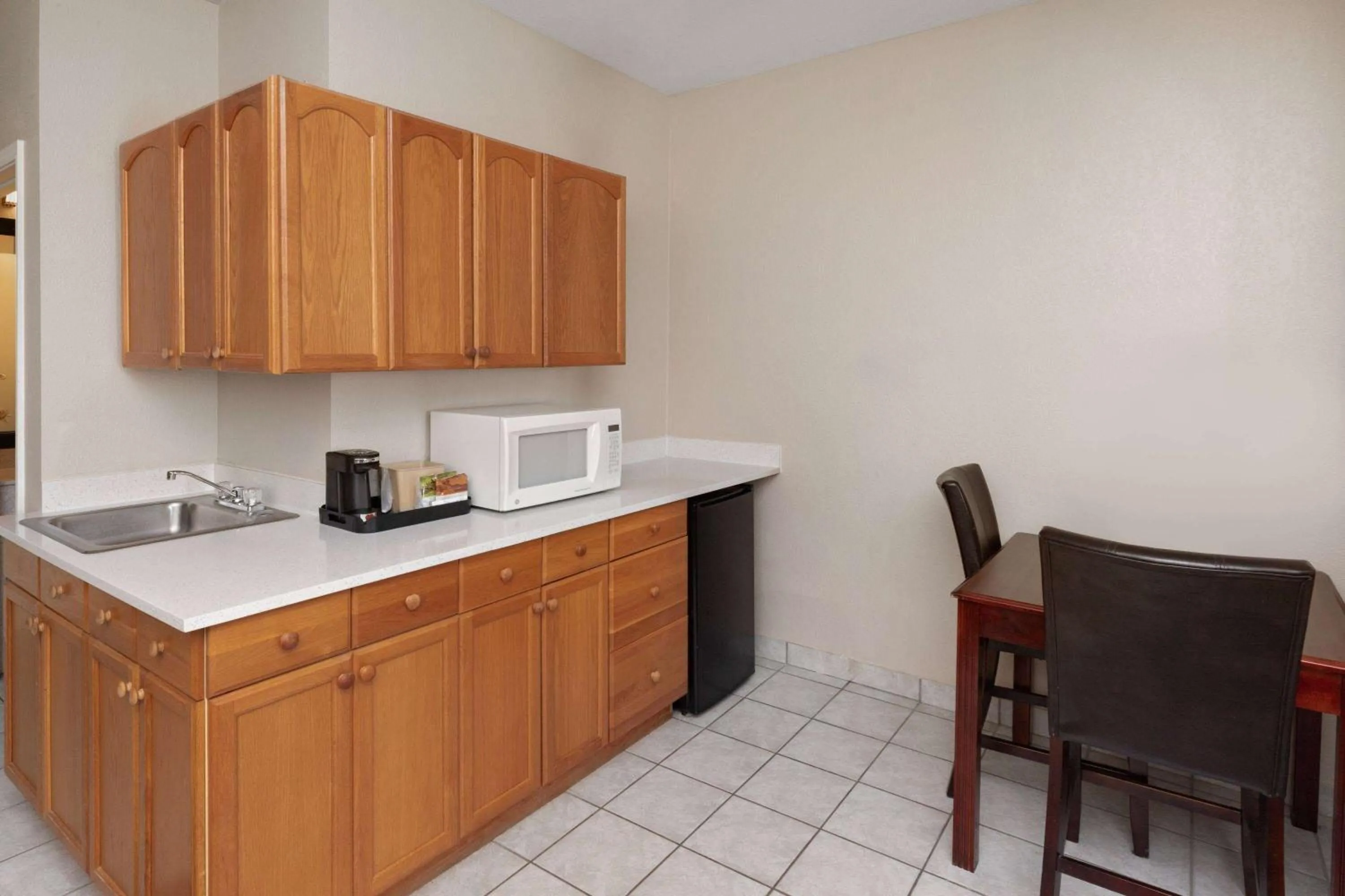 Bed in Baymont by Wyndham Houston Brookhollow