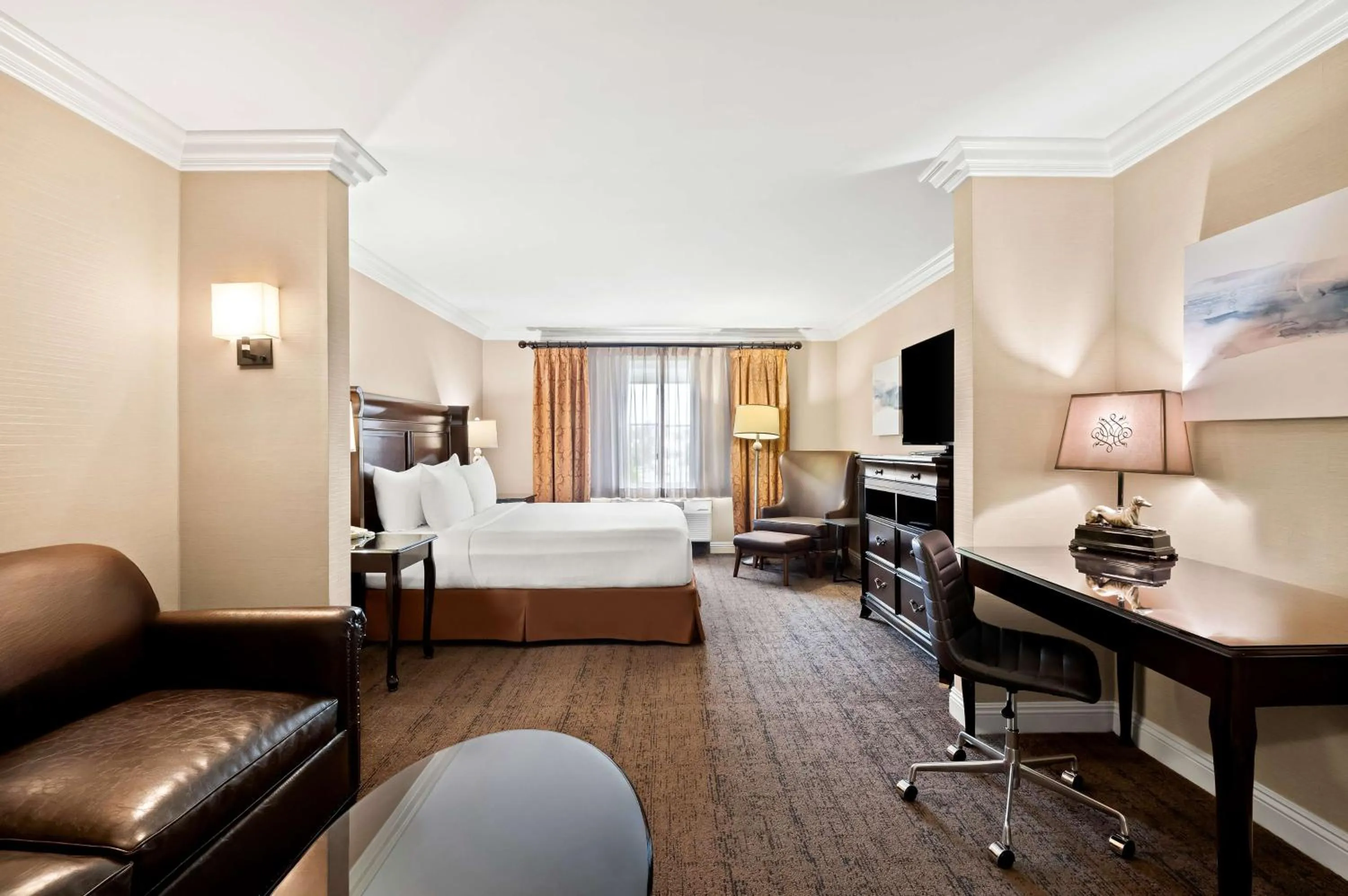 Photo of the whole room, Bed in Best Western Ontario Mills Mall