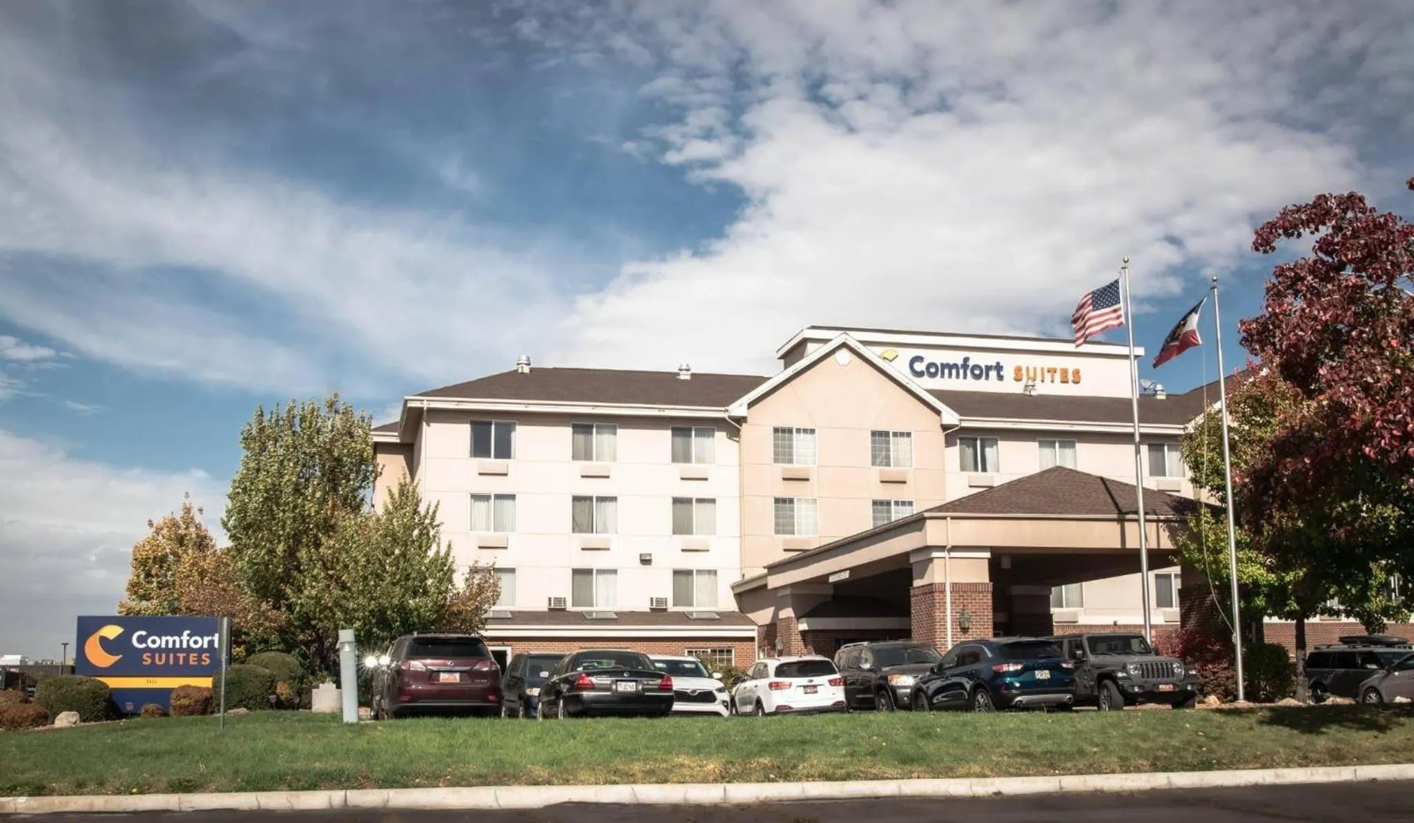 Property building in Comfort Suites Salt Lake City Airport