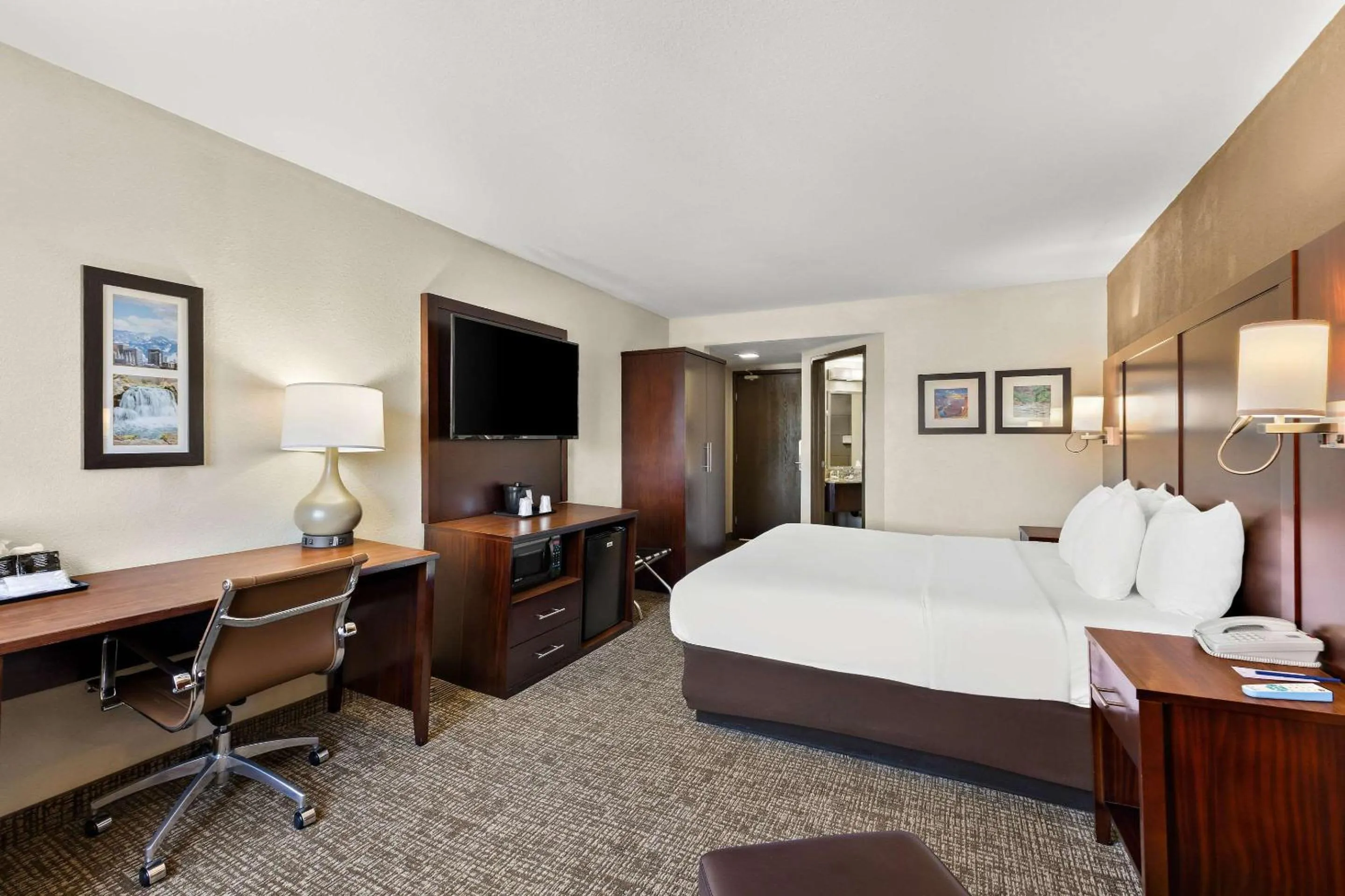 Bedroom, Bed in Comfort Inn Layton - Salt Lake City