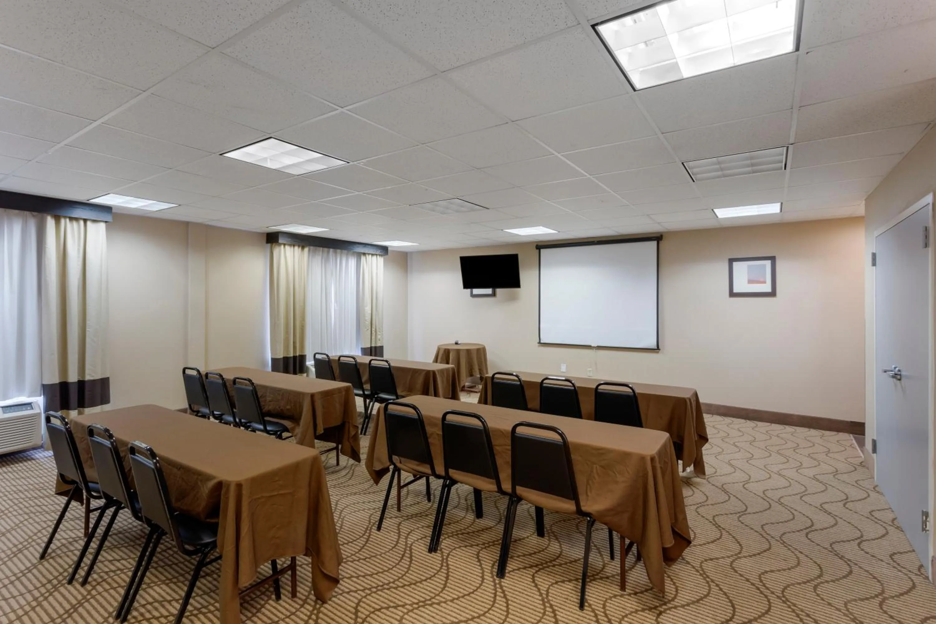 Meeting/conference room in Comfort Inn & Suites Woods Cross - Salt Lake City North