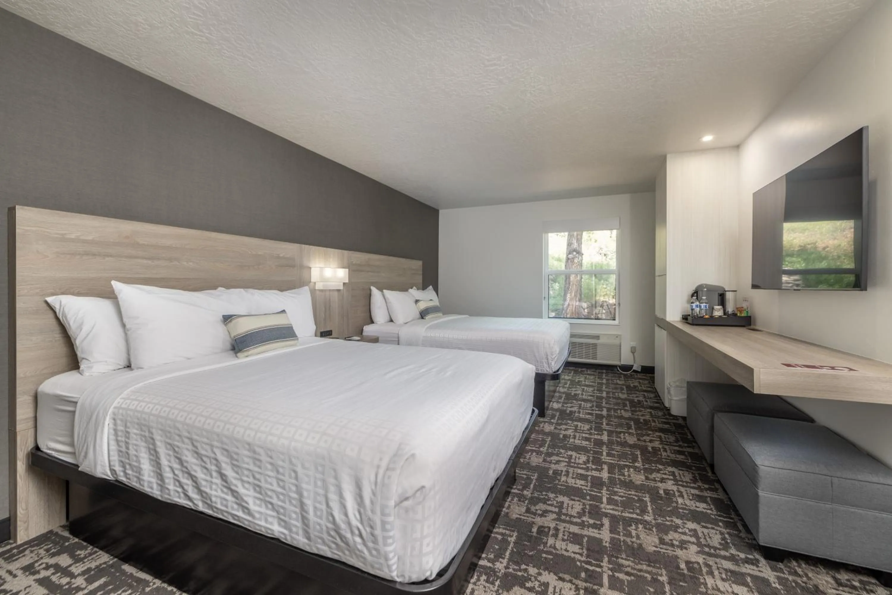 Bed in Montclair at Zion