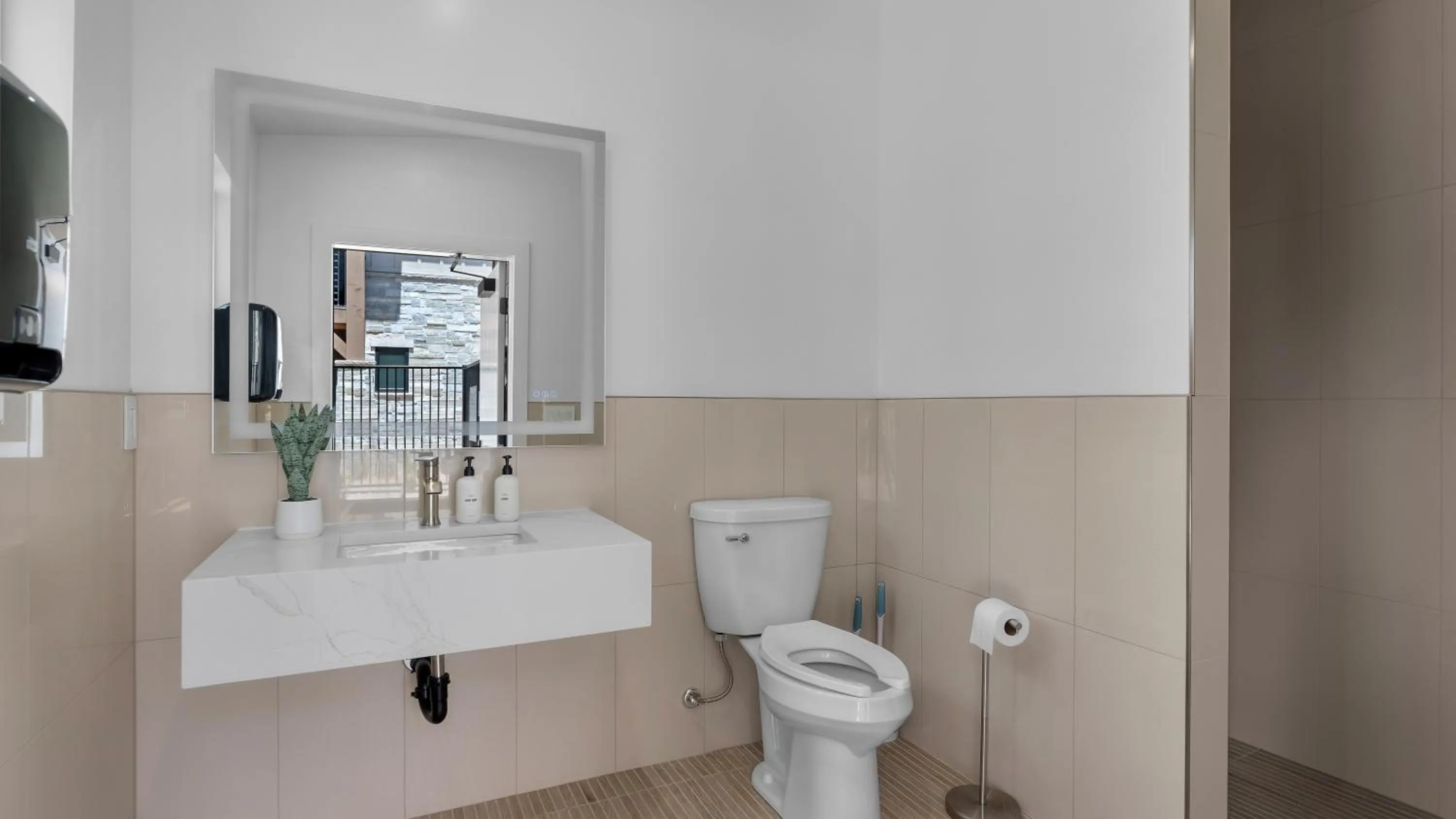 Public Bath in Montclair at Zion