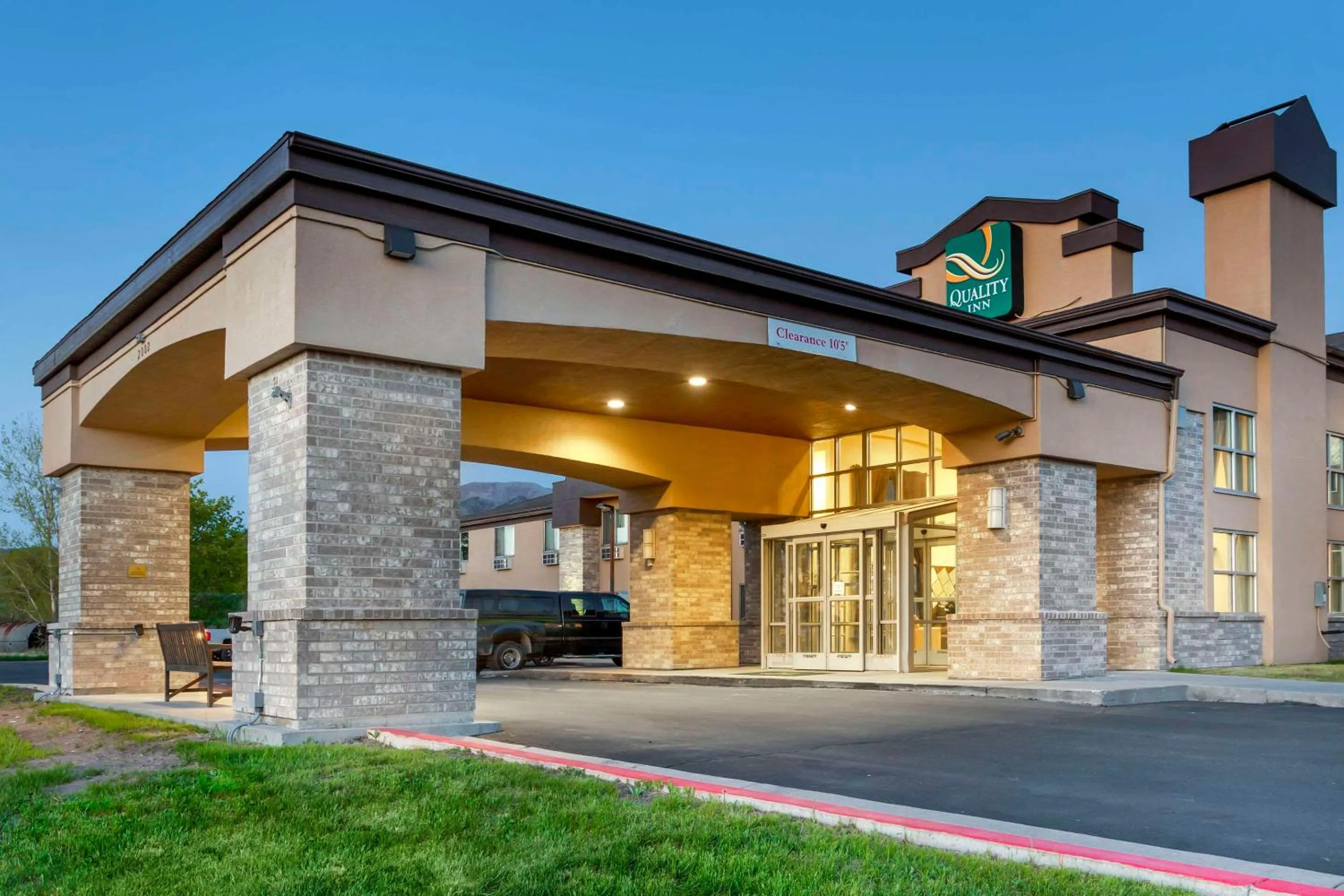 Property building in Quality Inn Logan near University