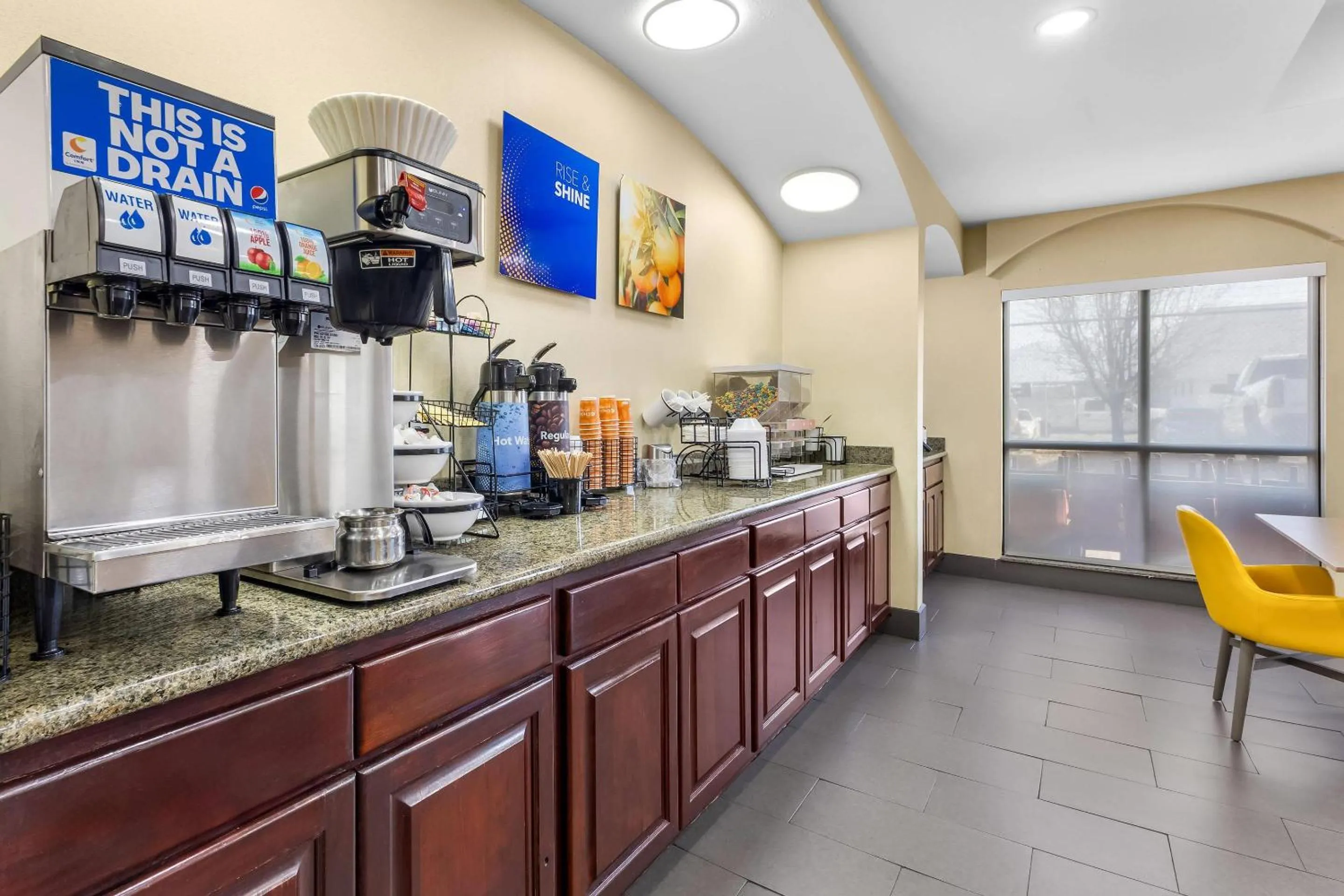 Breakfast in Comfort Inn Ogden near Event Center