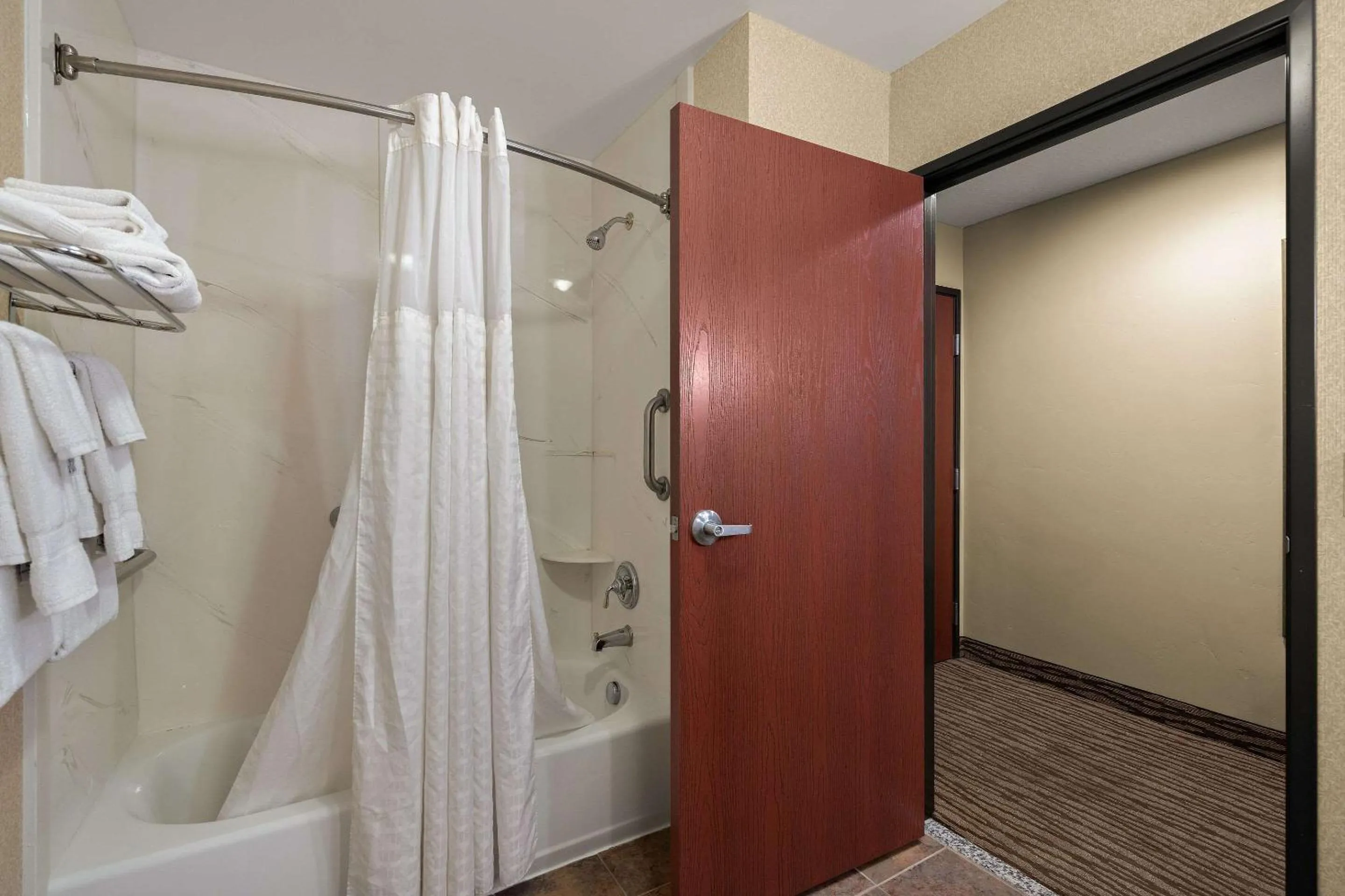 Bedroom in Comfort Inn Ogden near Event Center