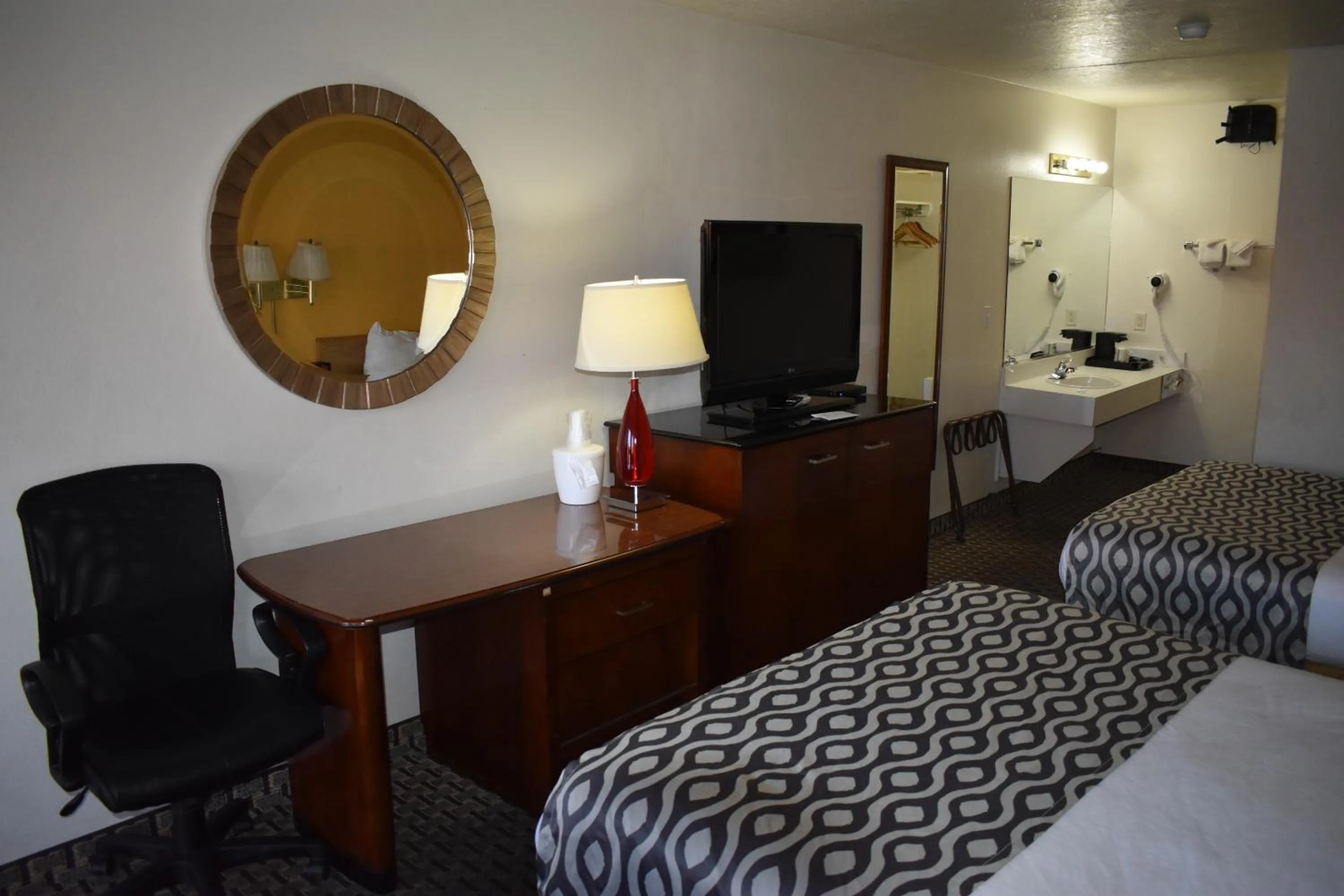 View (from property/room) in Rodeway Inn