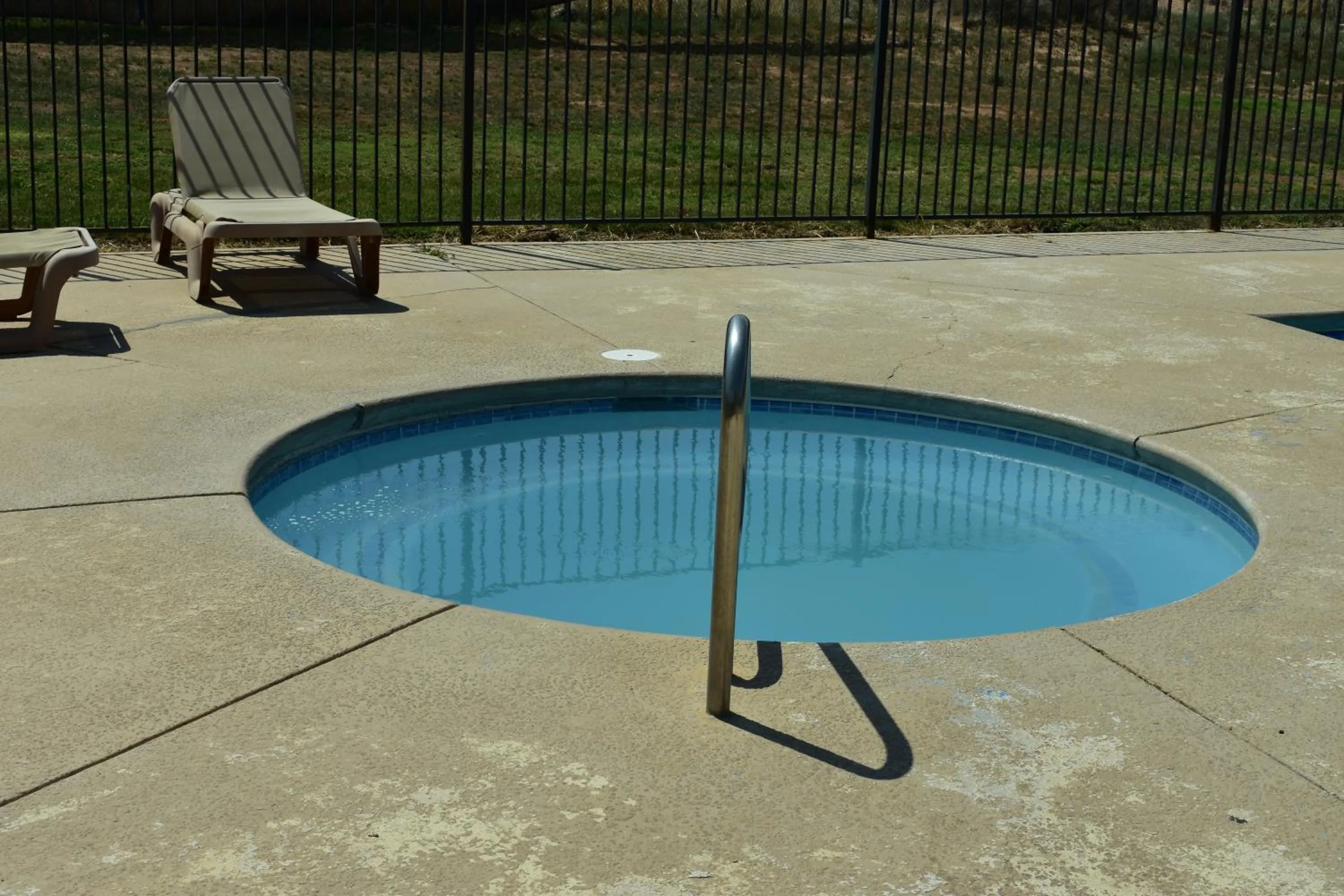 Pool view in Rodeway Inn