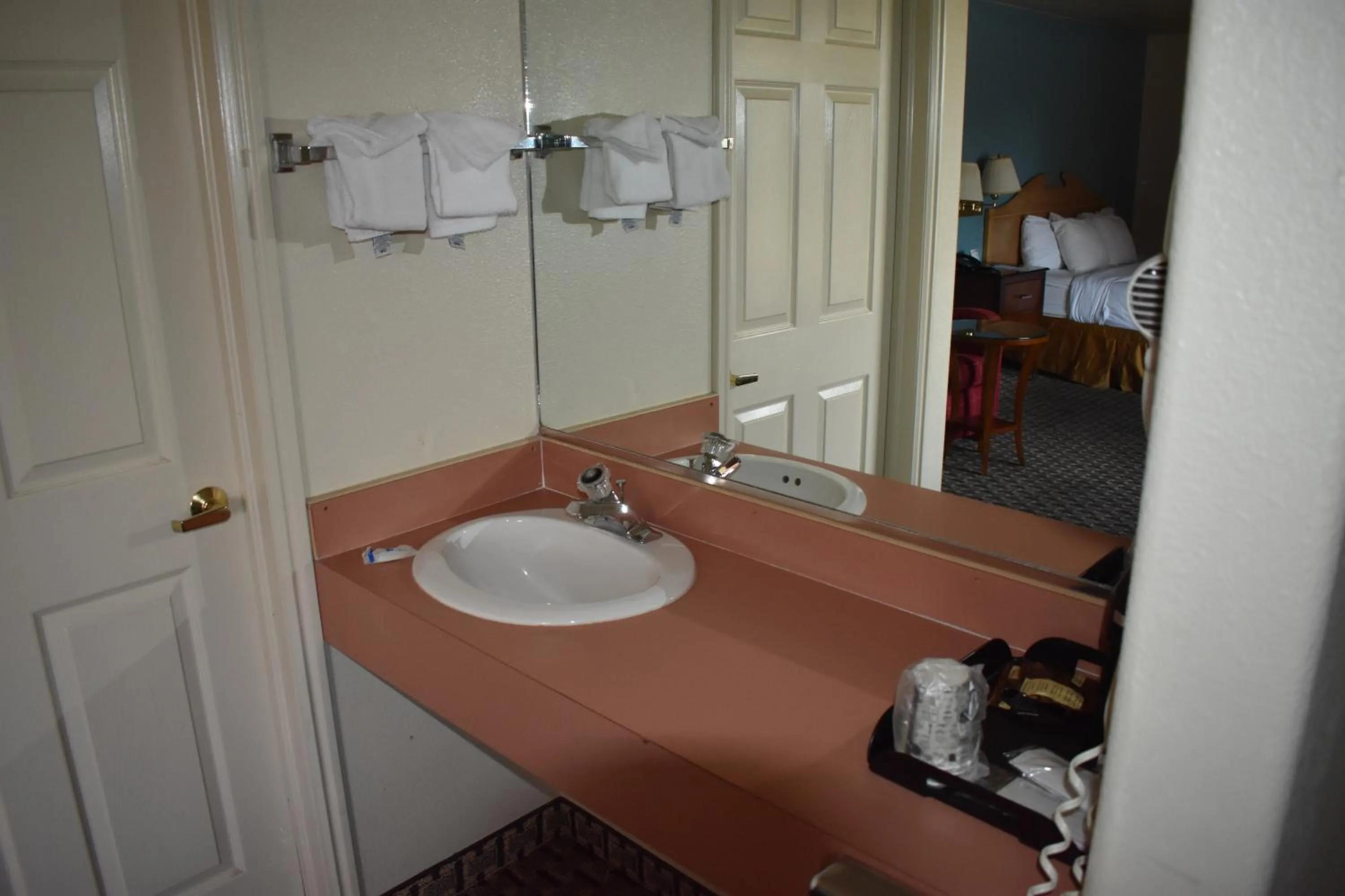 Bathroom in Rodeway Inn