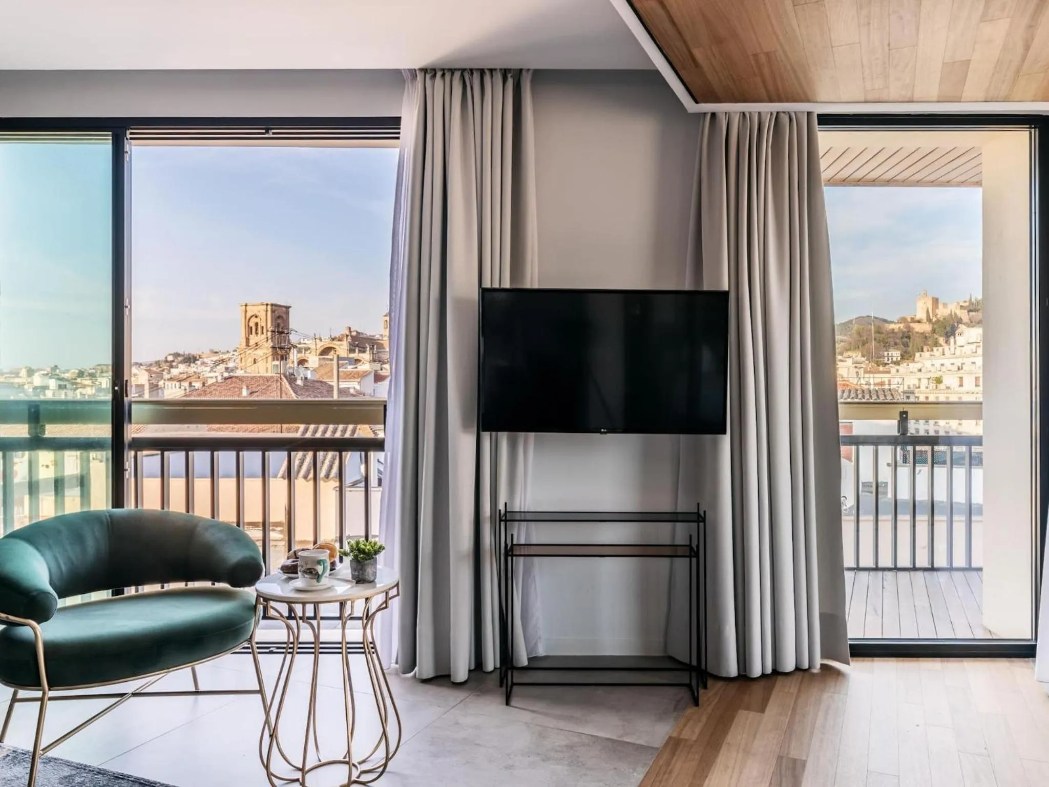 TV and multimedia in Luxury Alhambra Penthouse Collection