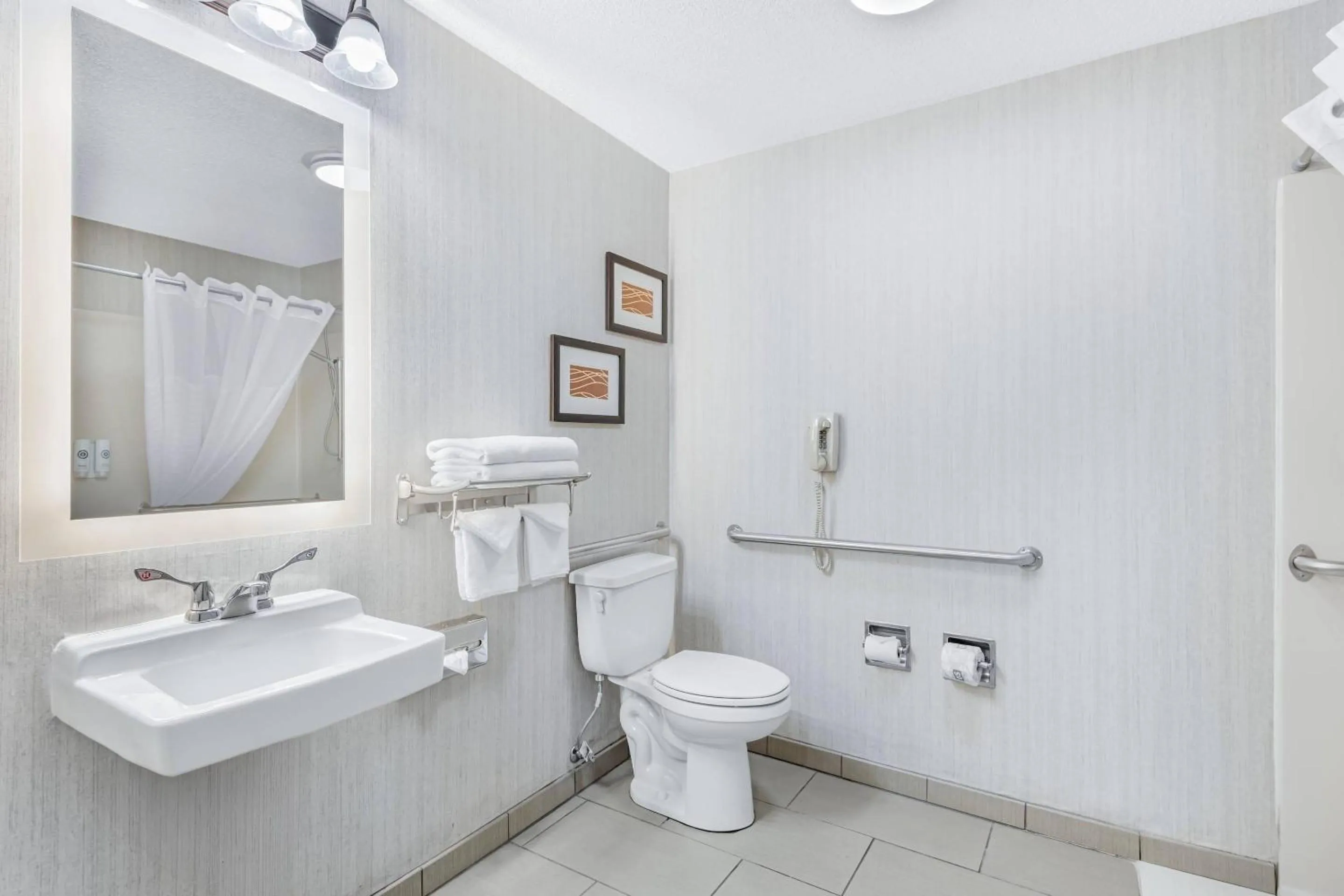 Bedroom in Comfort Inn Green River National Park Area