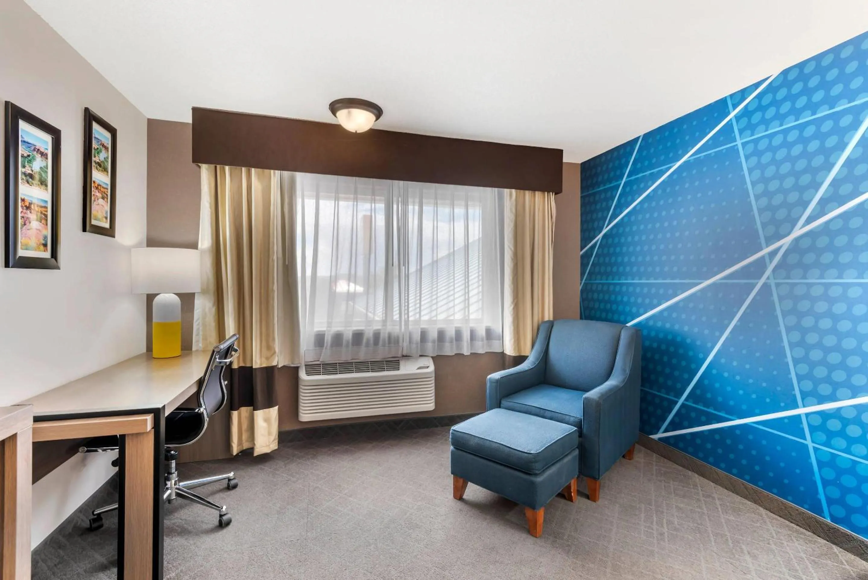 Bedroom in Comfort Inn Green River National Park Area