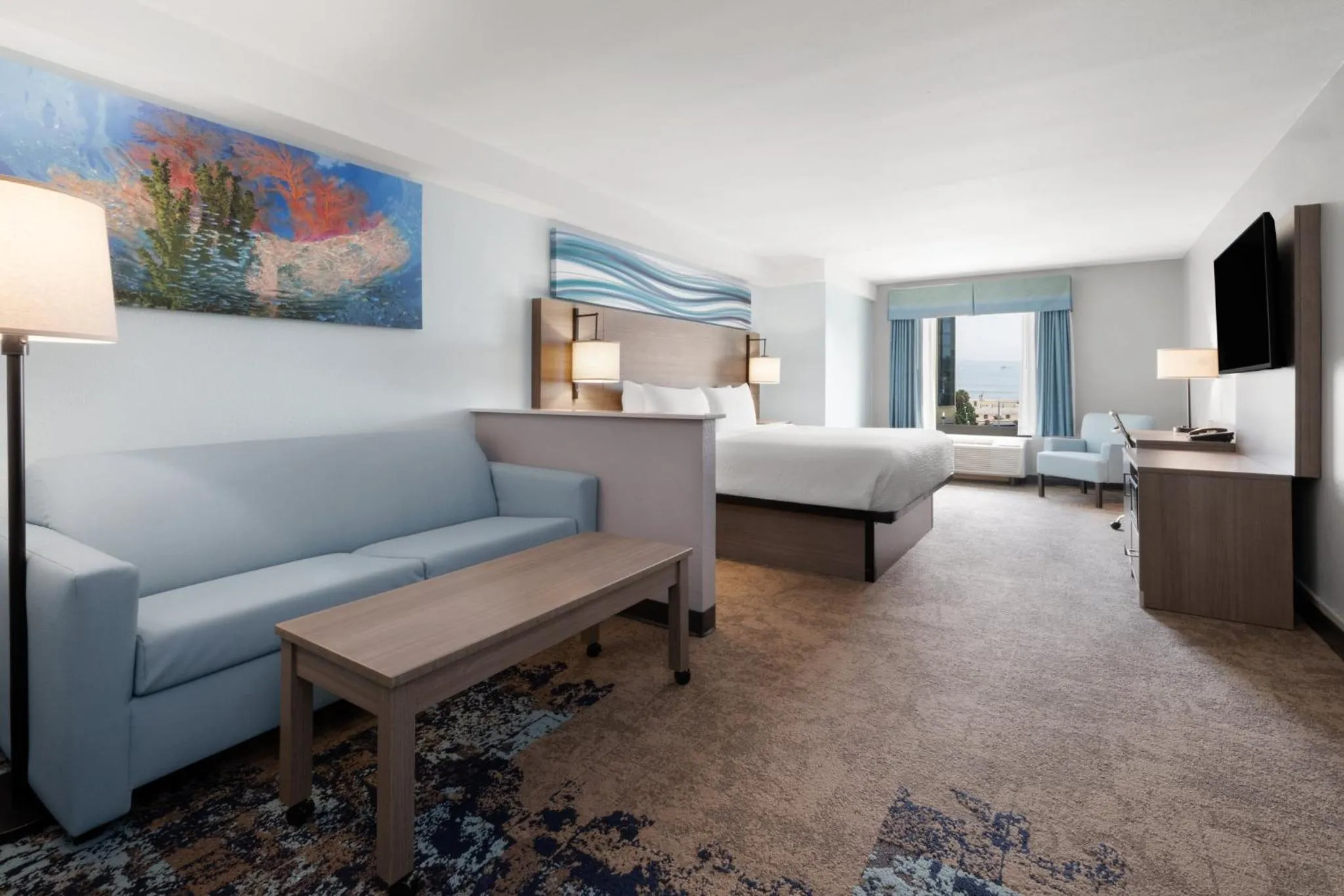 Photo of the whole room, Bed in Garner Hotel Virginia Beach North by IHG