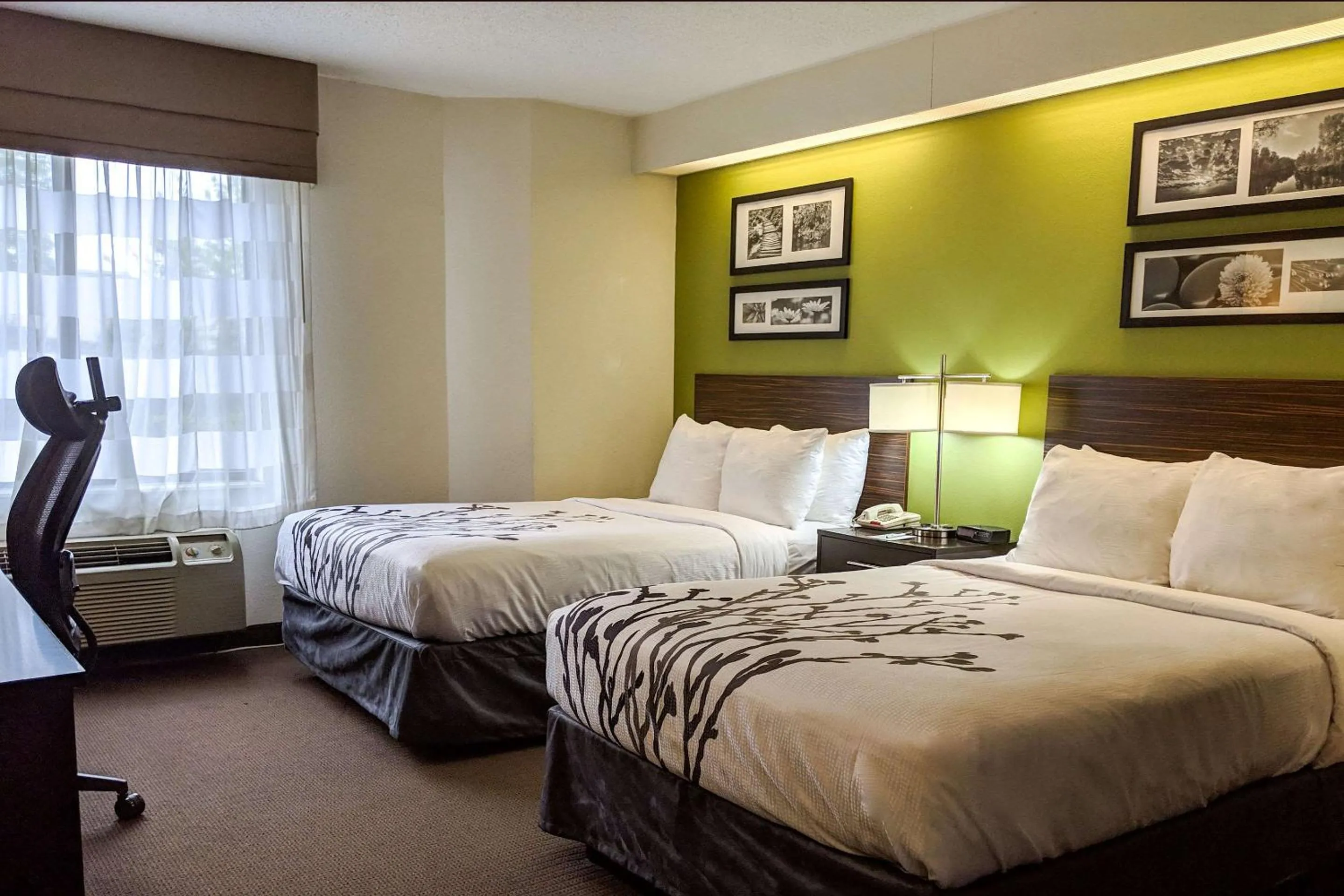 Photo of the whole room, Bed in Sleep Inn Woodbridge - Potomac Mills