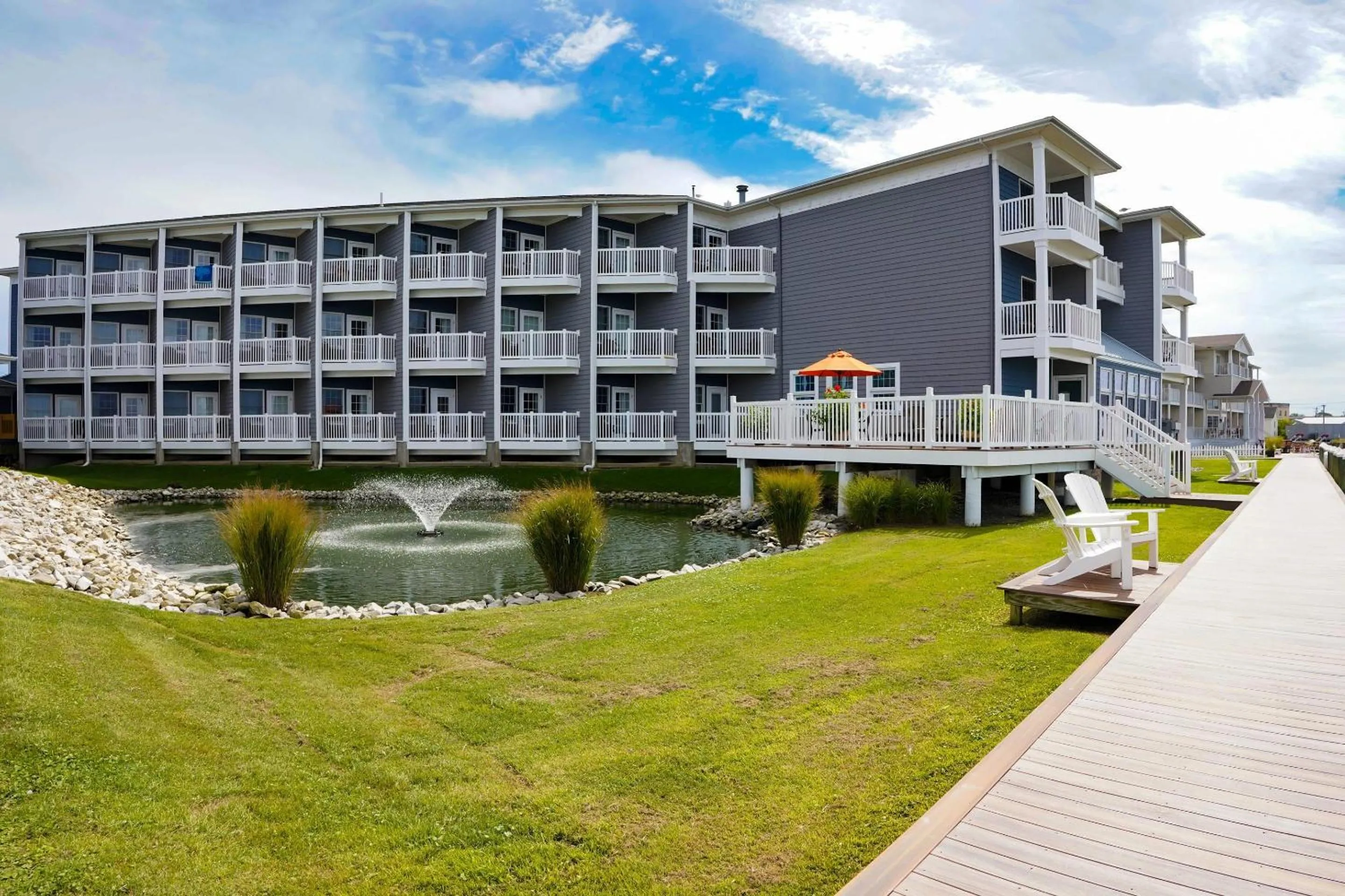 Property building in Comfort Suites Chincoteague Island Bayfront Resort