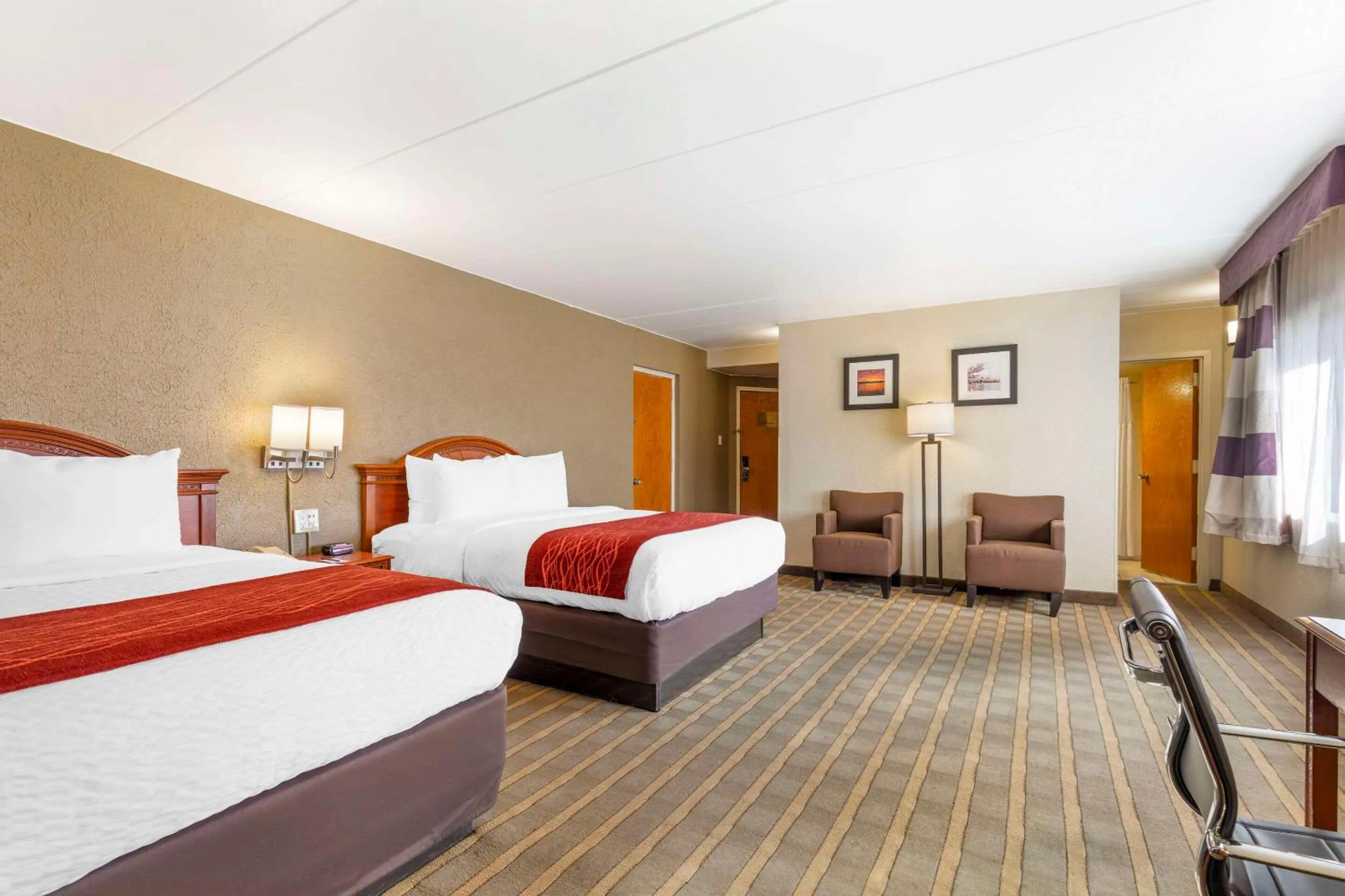 Bedroom, Bed in Comfort Inn University Center