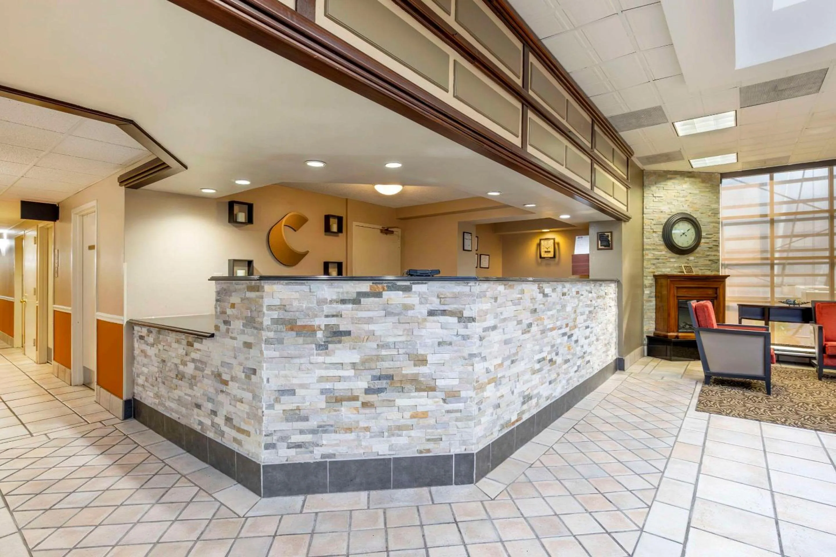 Lobby or reception in Comfort Inn University Center