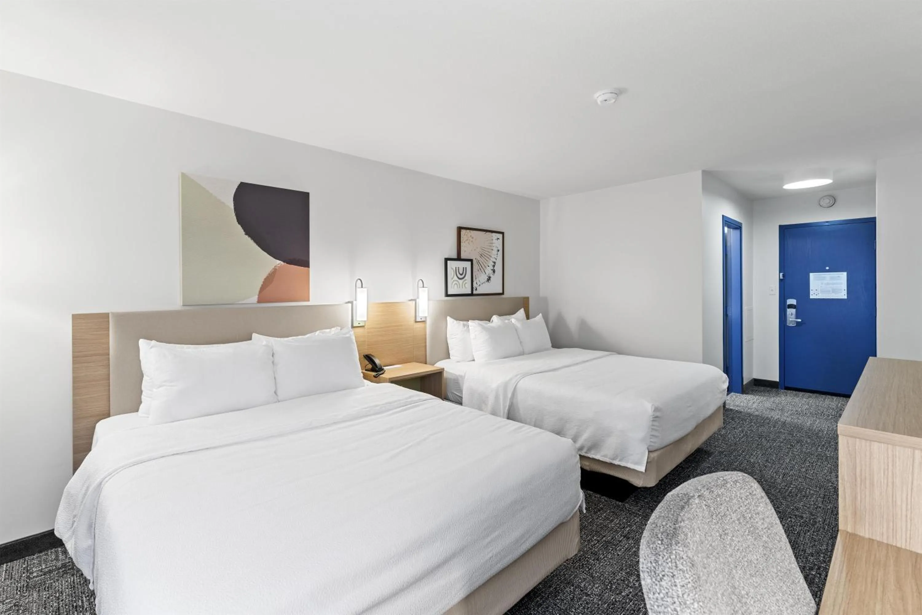 Bed in Spark by Hilton Abingdon I-81 near Fairgrounds