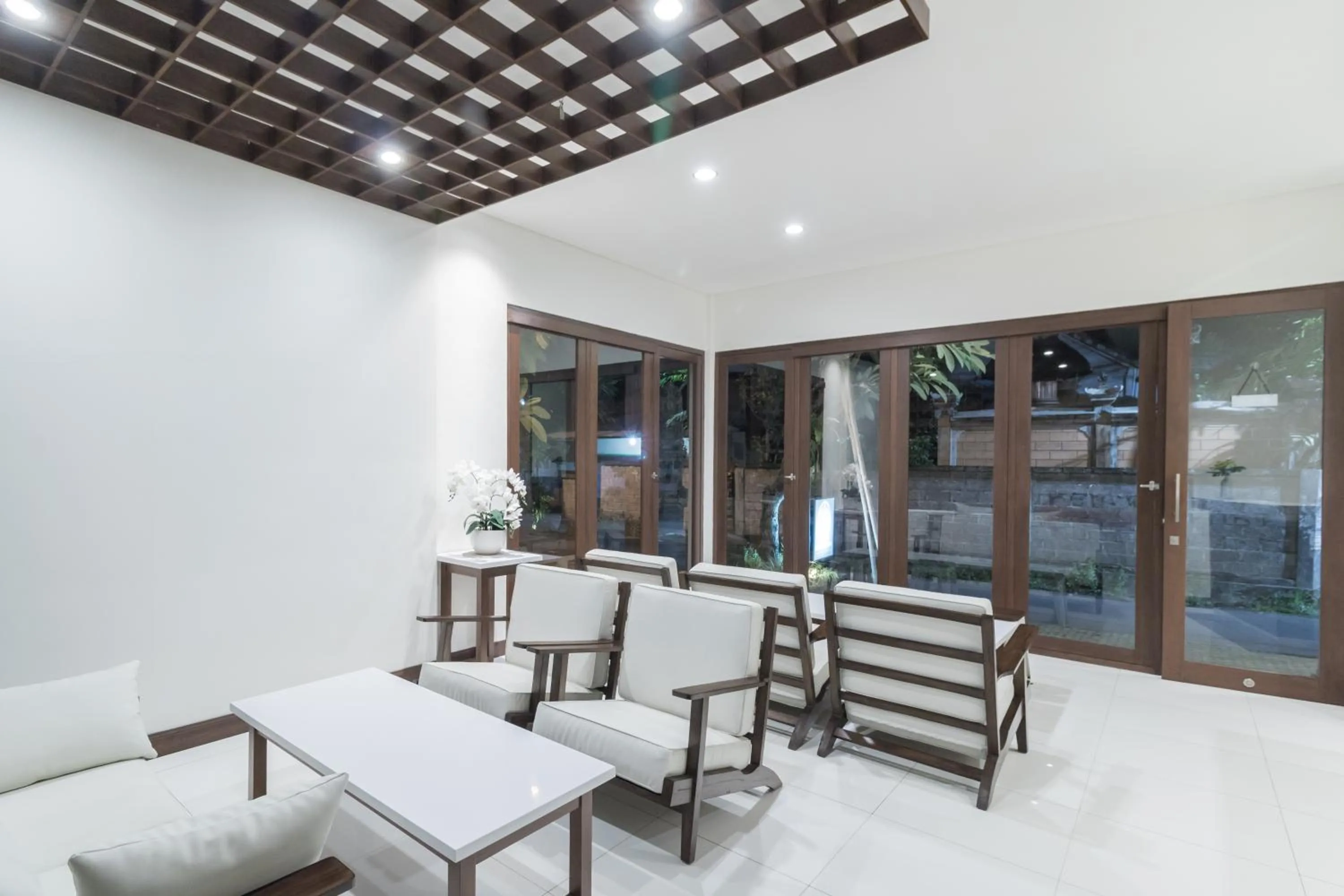 Communal lounge/ TV room in Kak Garden Inn