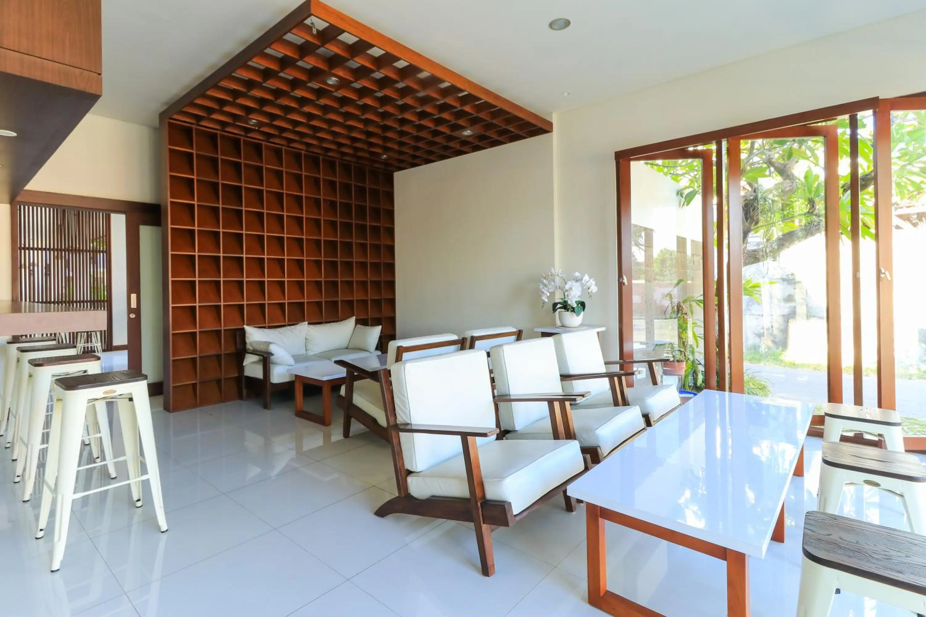 Property building in Kak Garden Inn